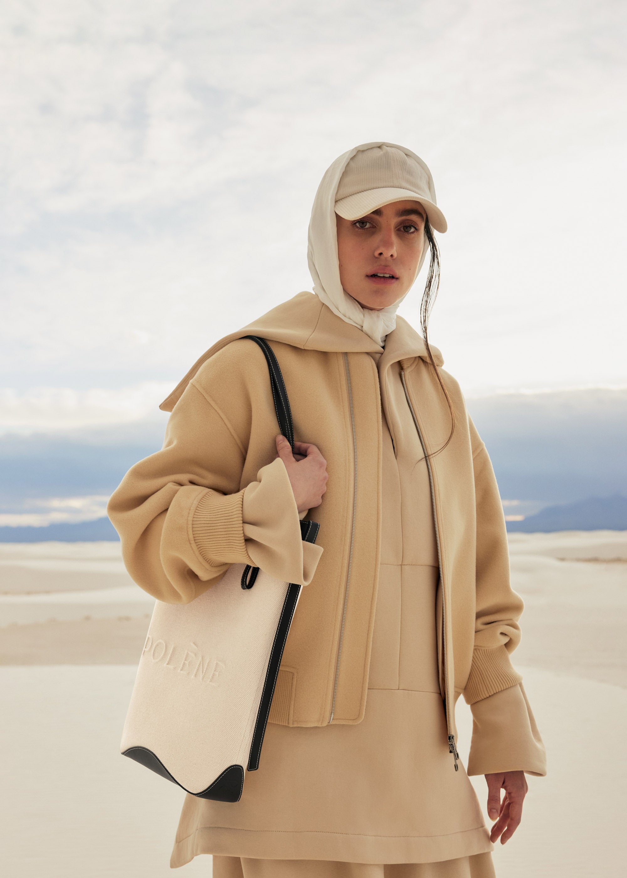 Ilo - Noir、mySite、camillekostekn