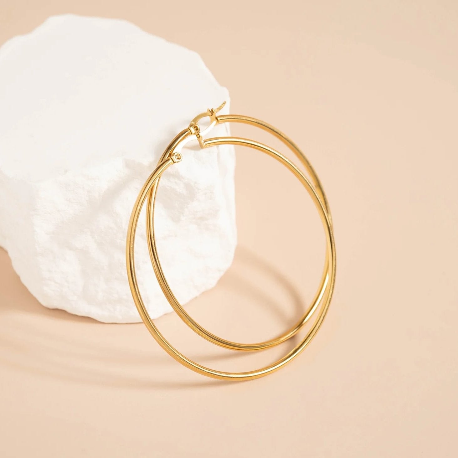 18K Gold PVD Stainless Steel Round Tube Hoop Earrings / ERJ2138、mySite、dreamappss