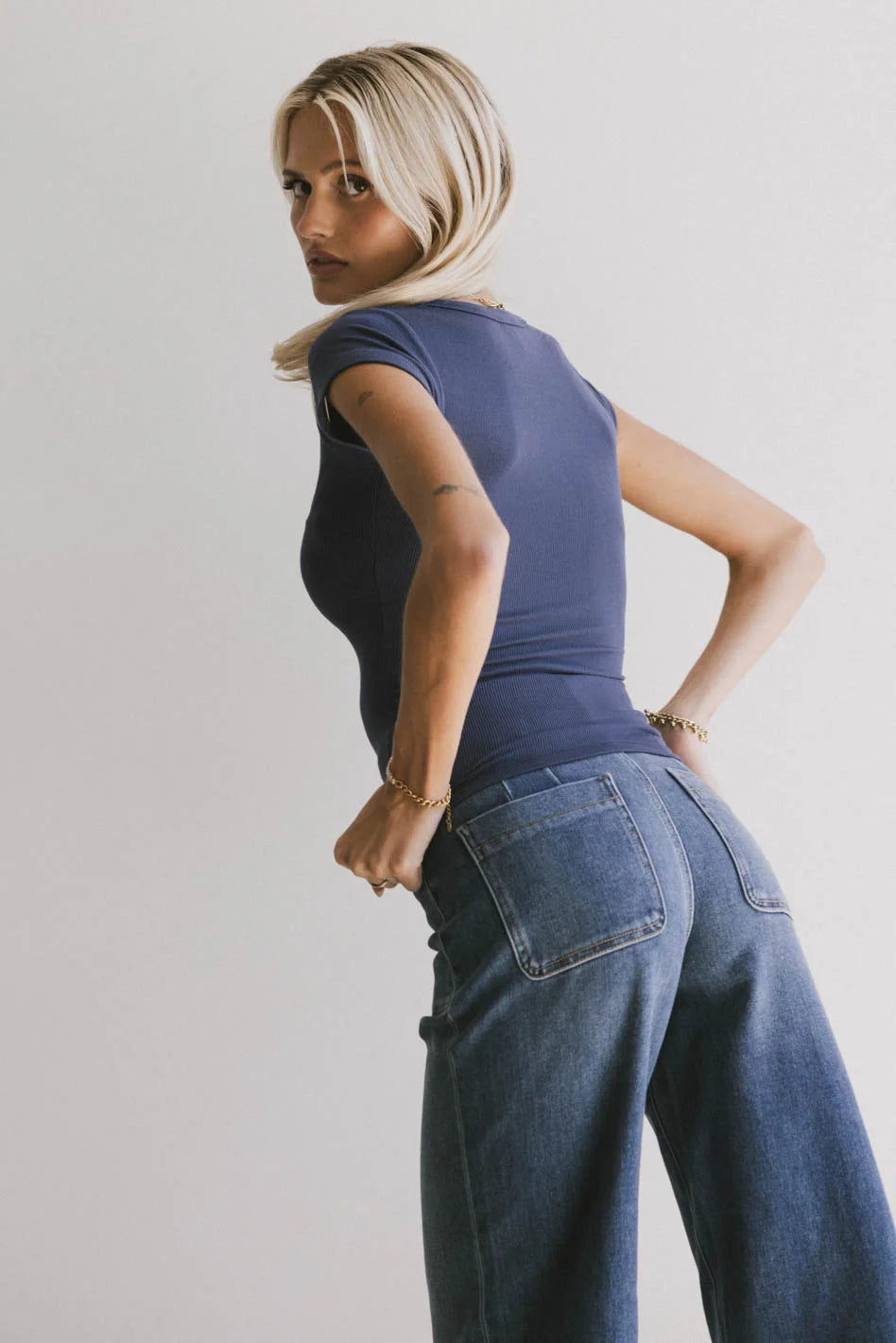 {product_title} - {shop_name}