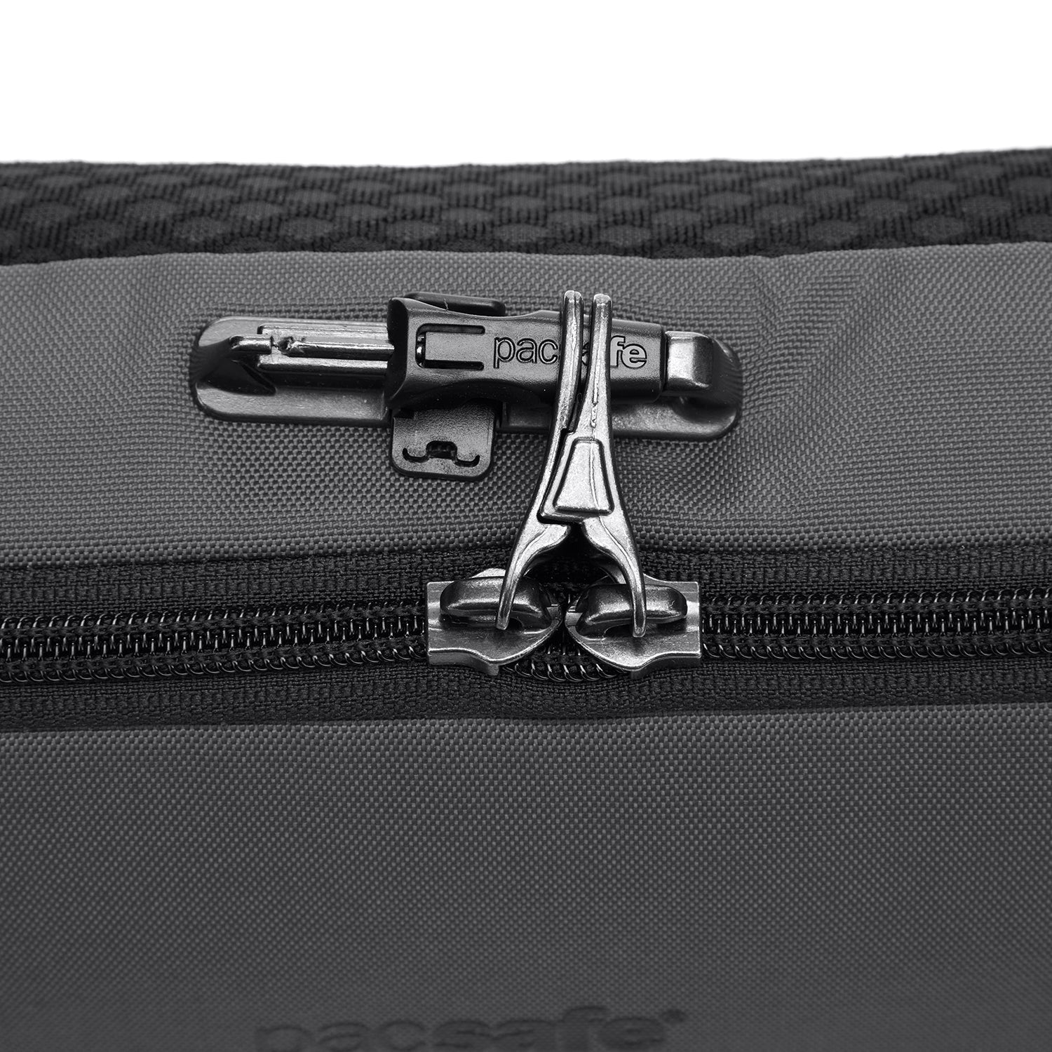 Pacsafe® V anti-theft urban sling、mySite、garagedoors4me