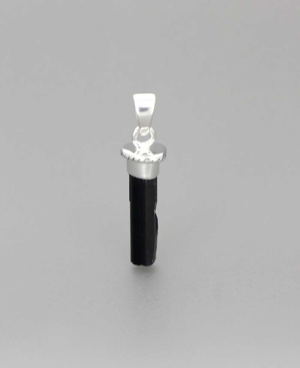 Raw Black Tourmaline Shard Pendant、mySite、topwebapps