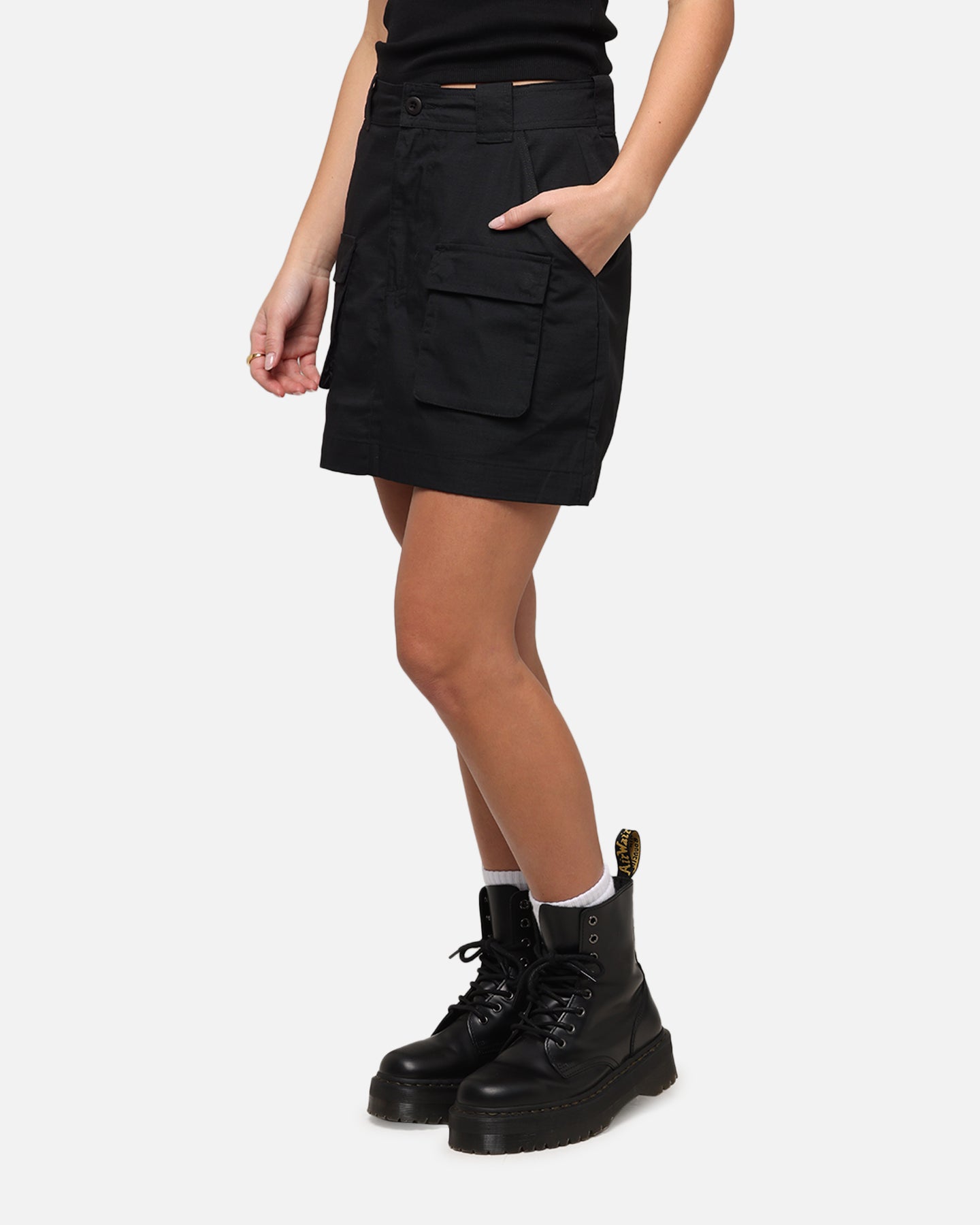 {product_title} - {shop_name}