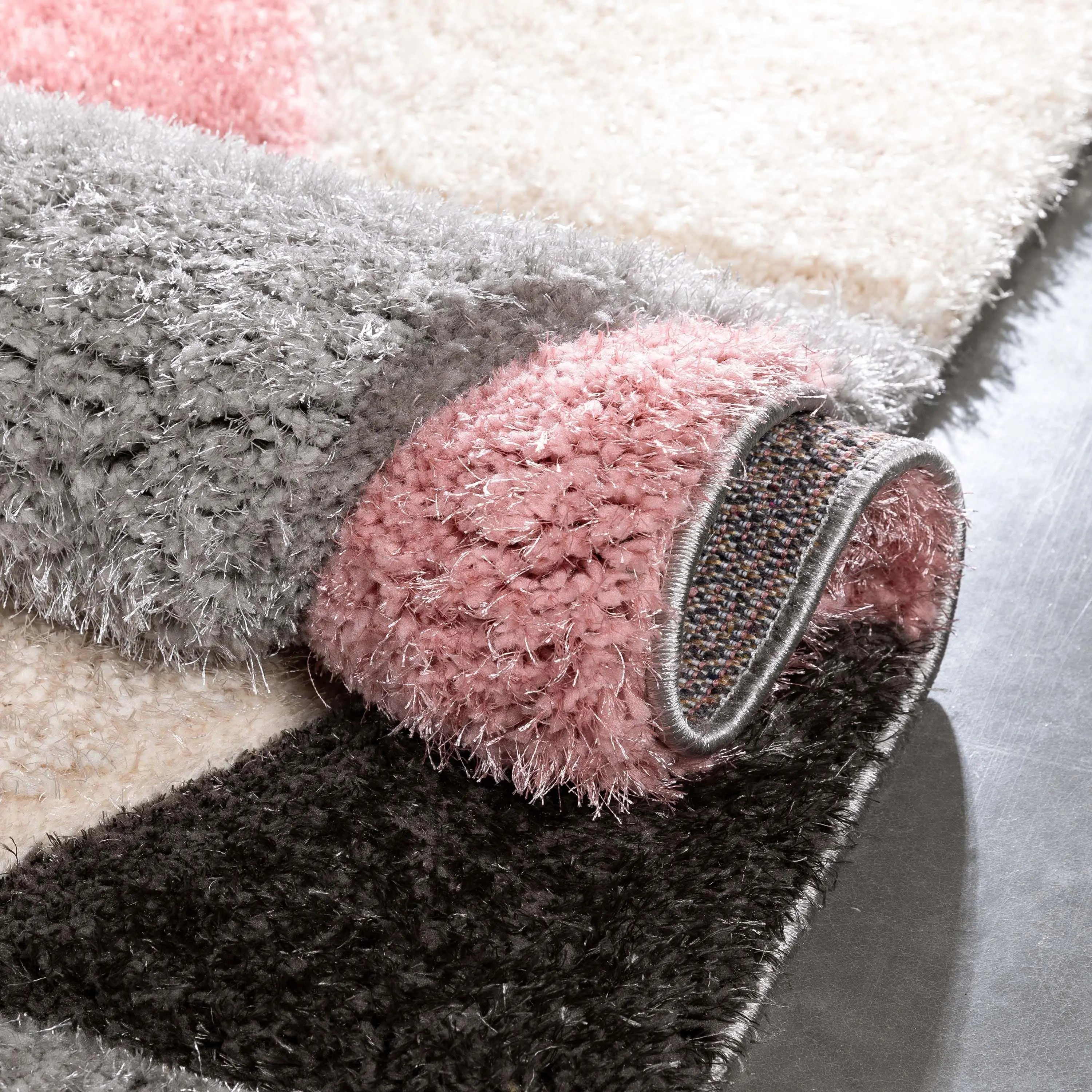 Holland Modern Geometric Blush 3D Textured Thick & Soft Shag Rug、mySite、gigharbornorthrealestate