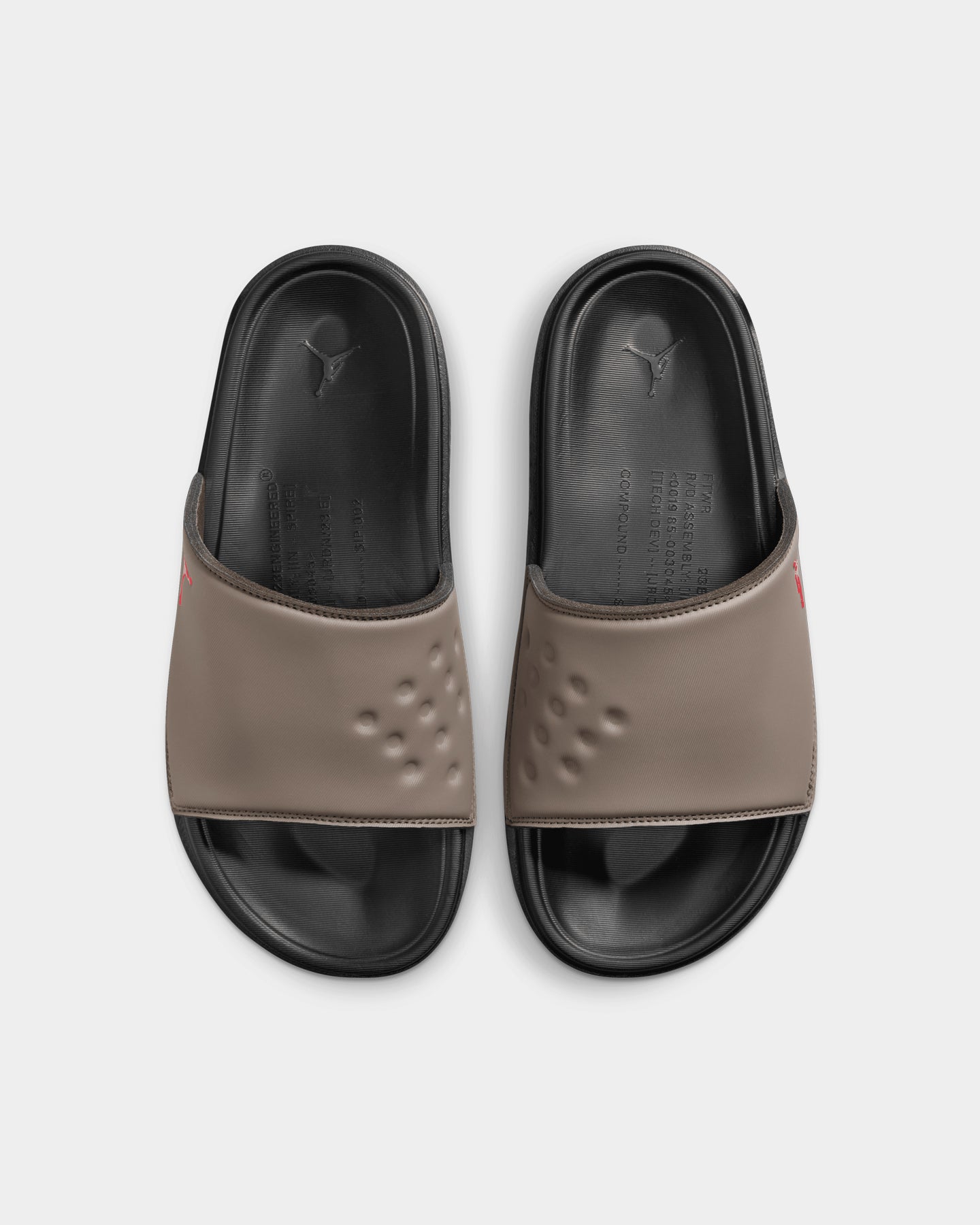 Jordan Play Palomino/Fire Red、mySite、zt4zffjzw