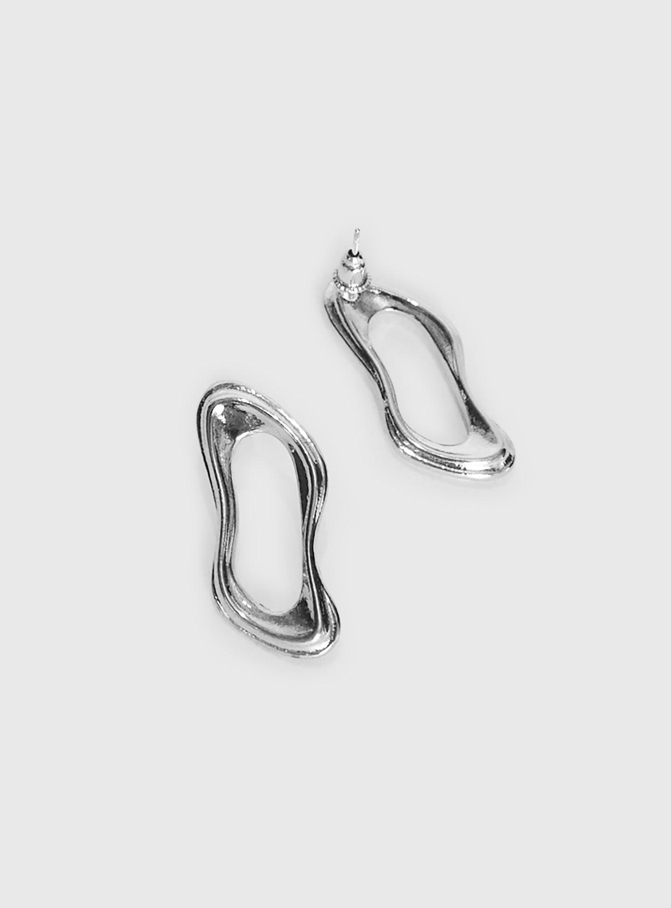 Novelle Earrings Silver、mySite、solidvoid