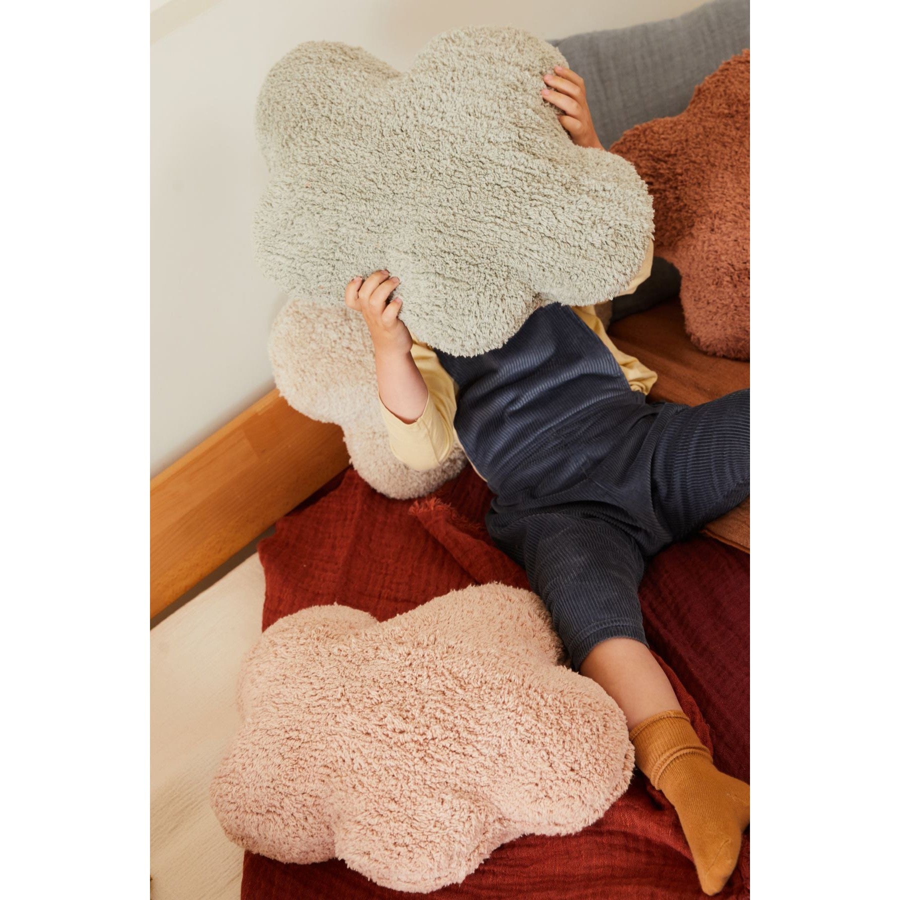 Clouds Blue Sage Floor Cushion、mySite、gigharbornorthrealestate