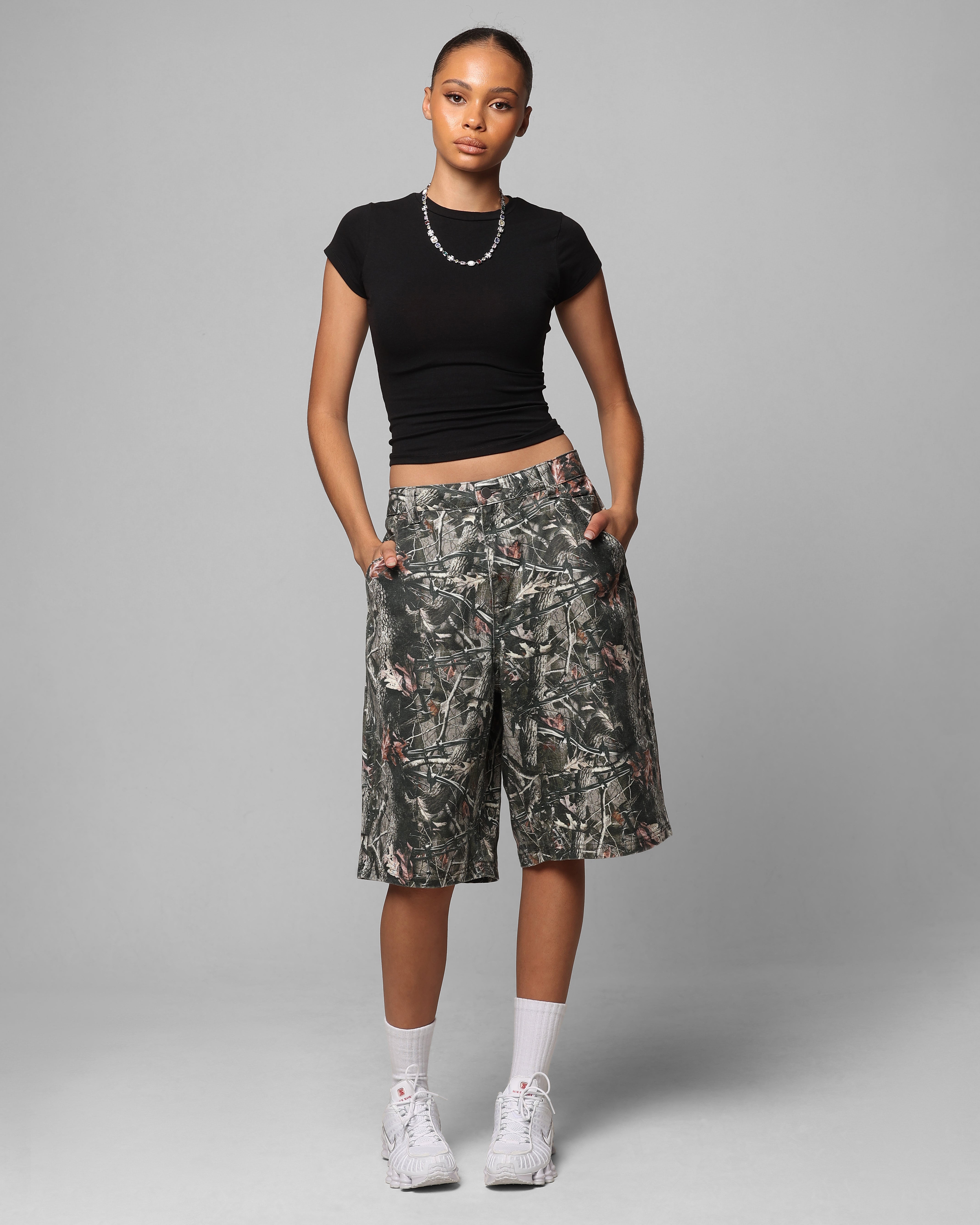 {product_title} - {shop_name}