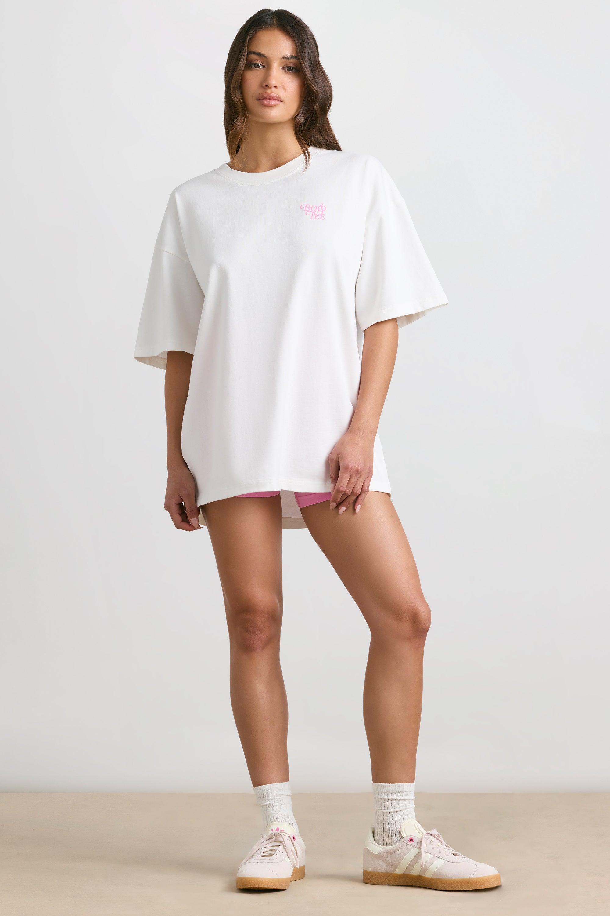 Oversized Short-Sleeve T-shirt in White、mySite、solidvoid