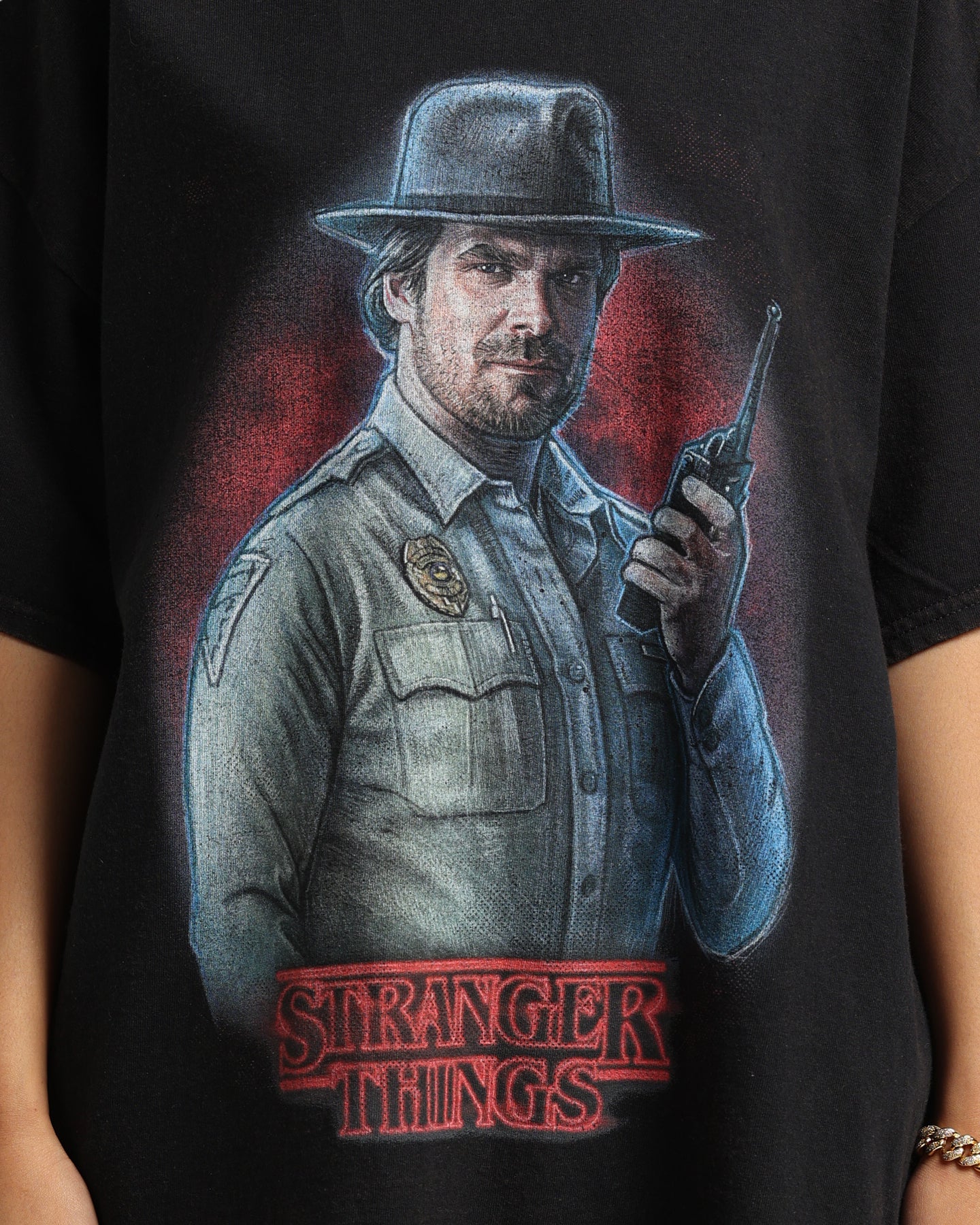 Goat Crew X Stranger Things Chief Hopper Vintage T-Shirt Black Wash、mySite、zt4zffjzw