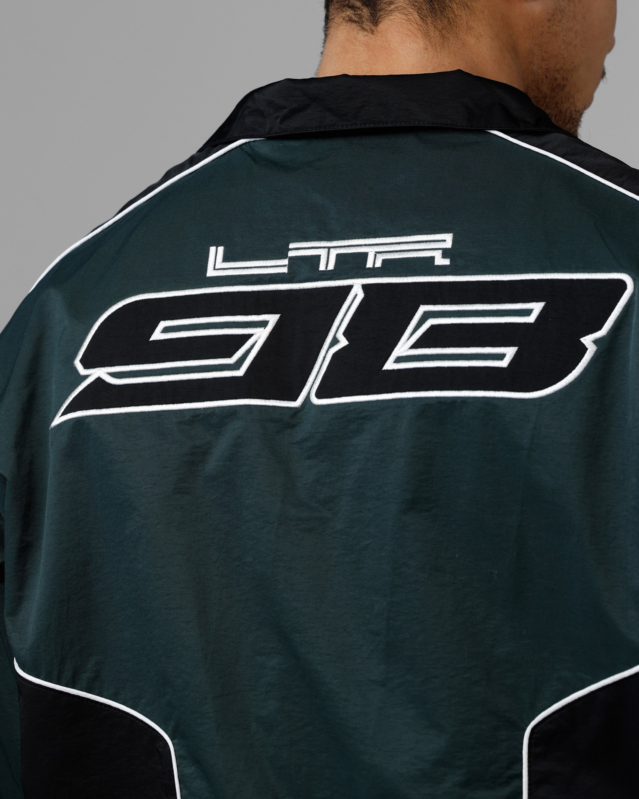 {product_title} - {shop_name}