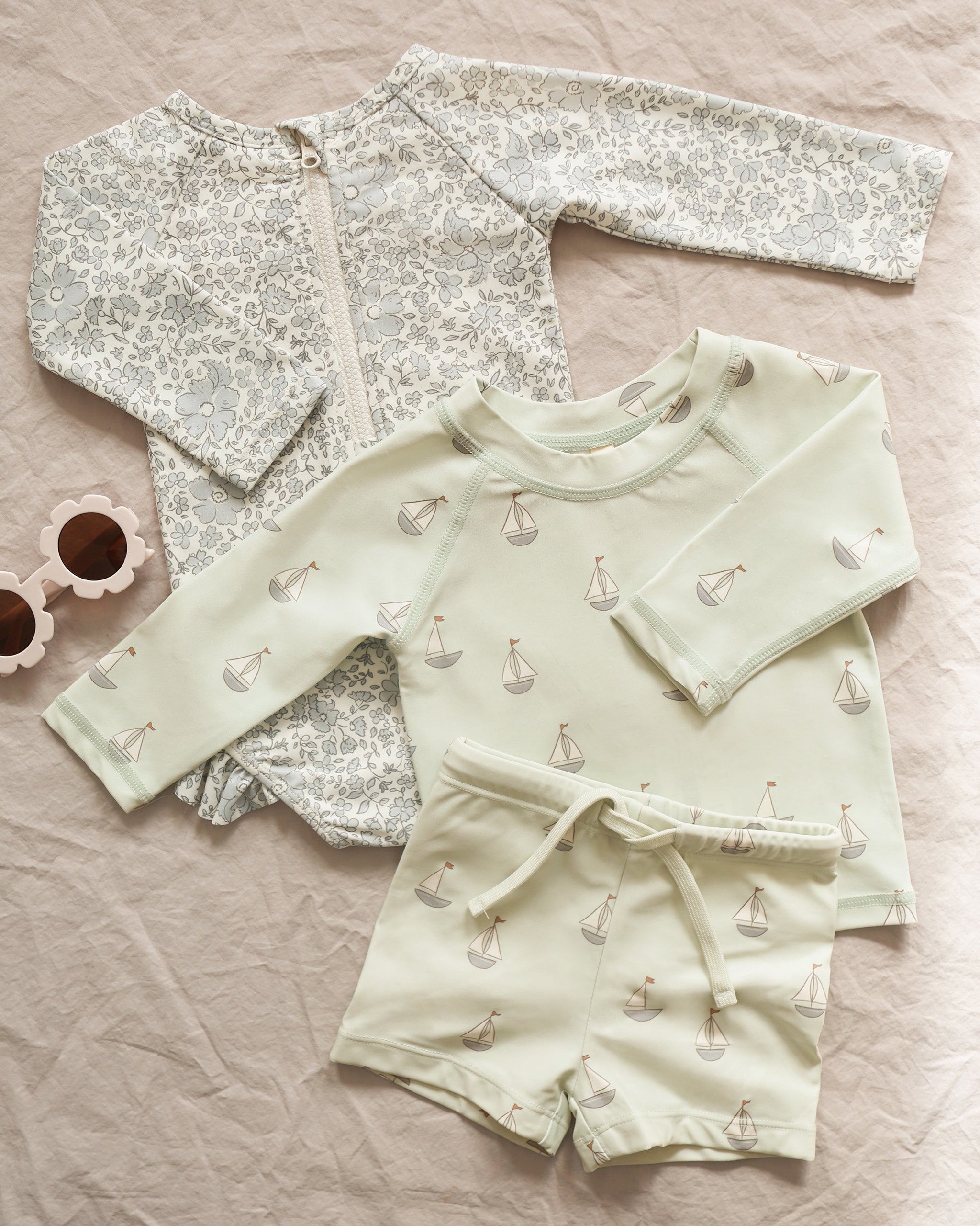  Finn Rashguard + Short Set || Sailboats、mySite、layawaytickets