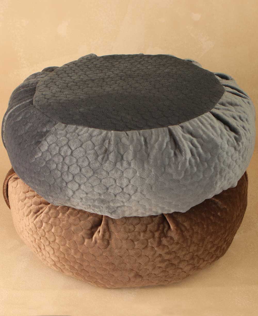 Luxe Quilted Zafu Meditation Cushion in Honeycomb、mySite、topwebapps