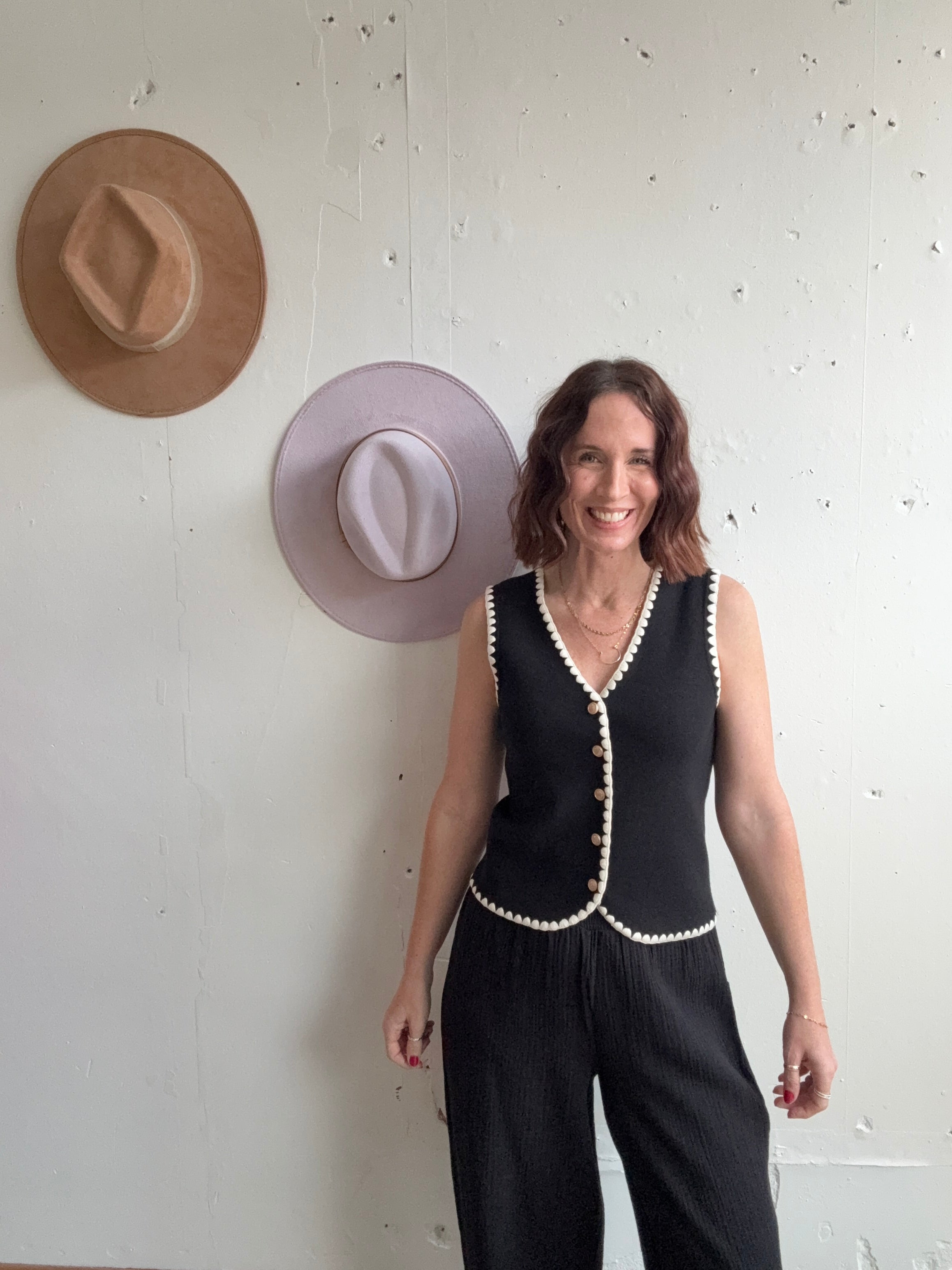 Lisa's Sweater Vest、mySite、garagedoors4me