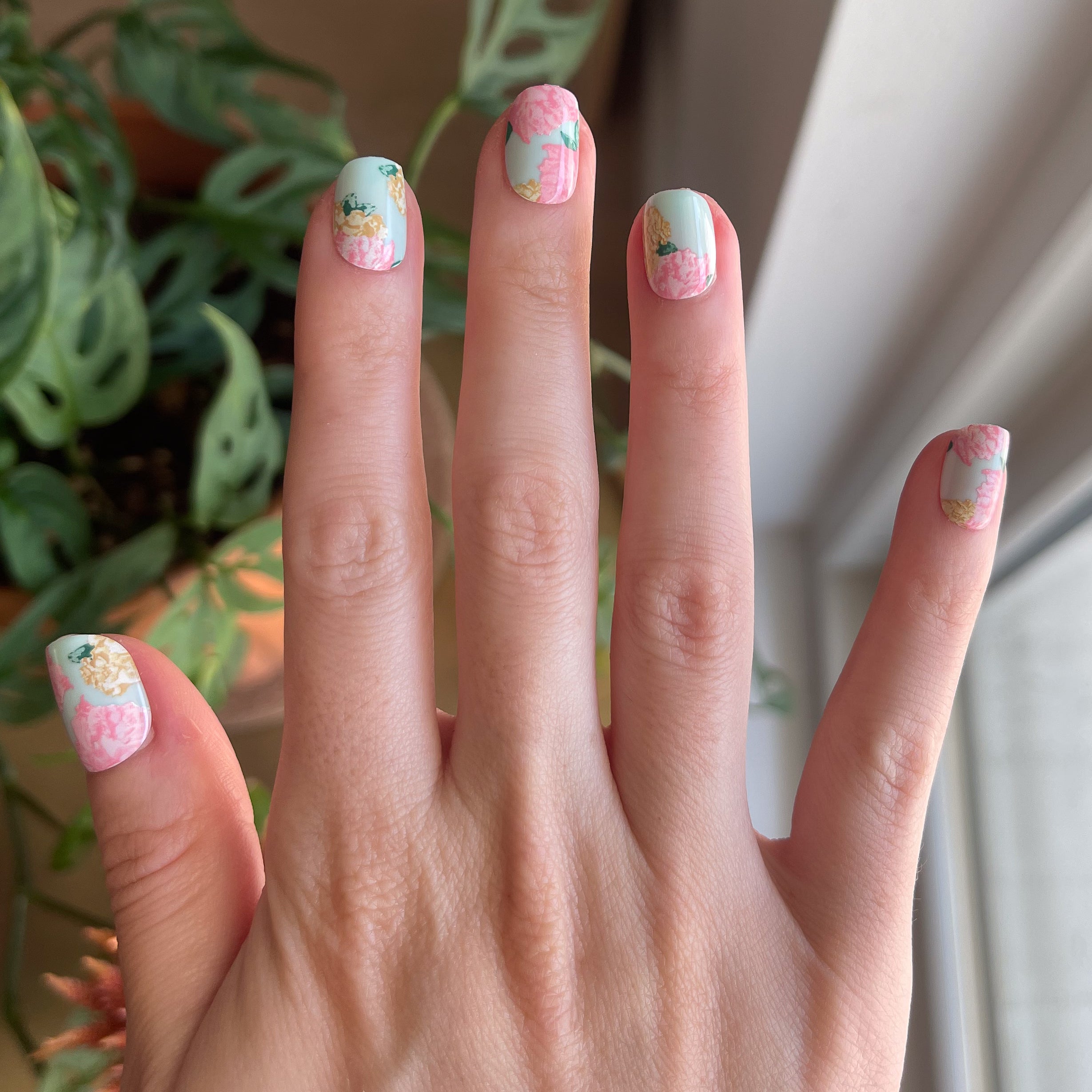 Full Floral - Press-On | Extra Short | Squoval、mySite、solidvoid