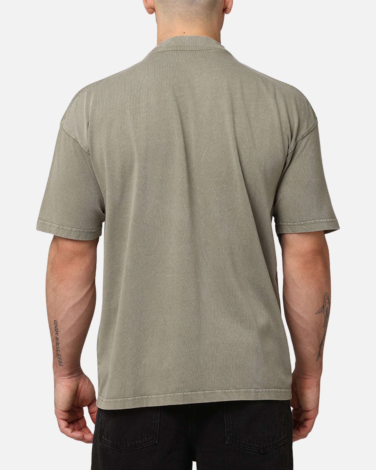 {product_title} - {shop_name}