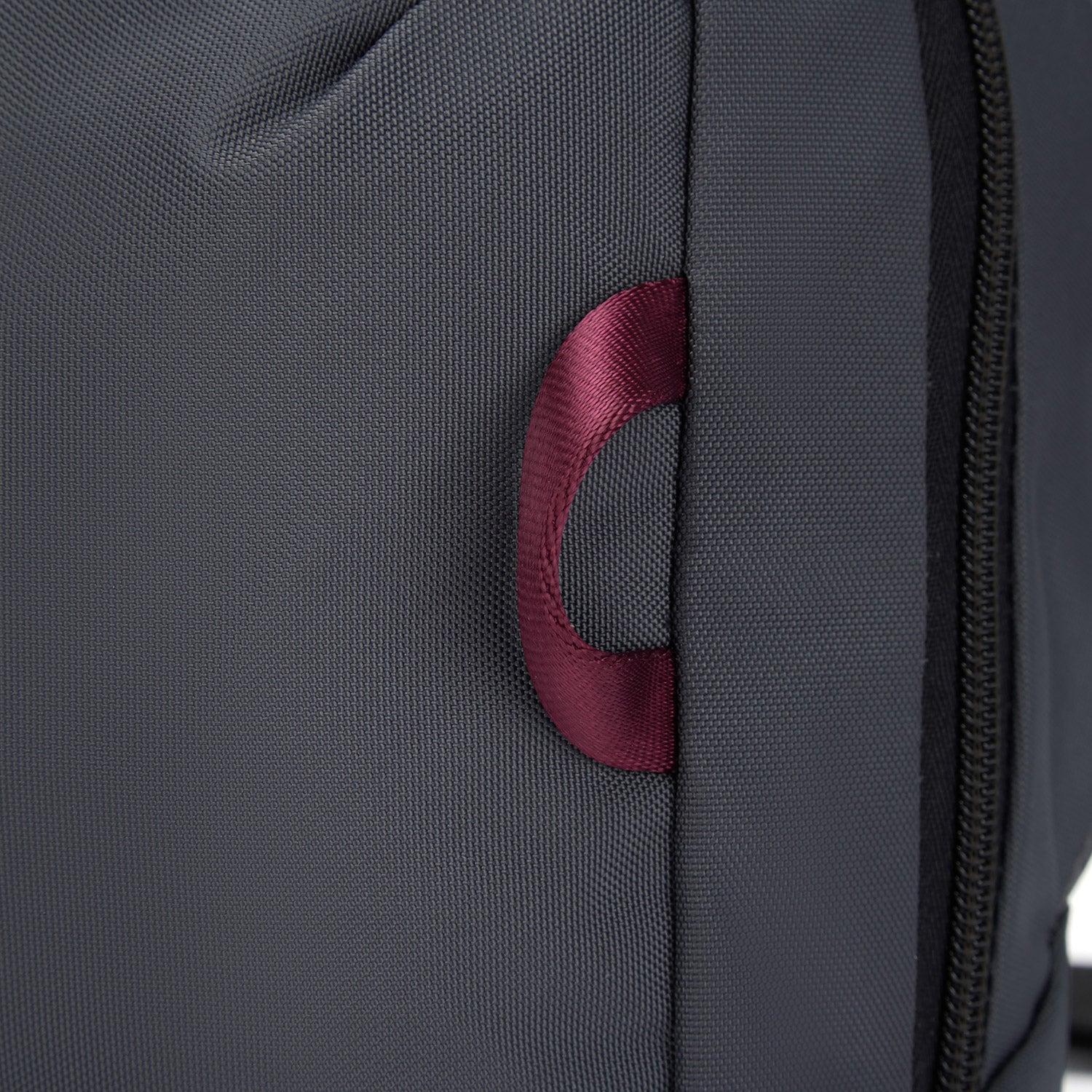 Pacsafe® EXP 12 anti theft sling crossbody、mySite、garagedoors4me