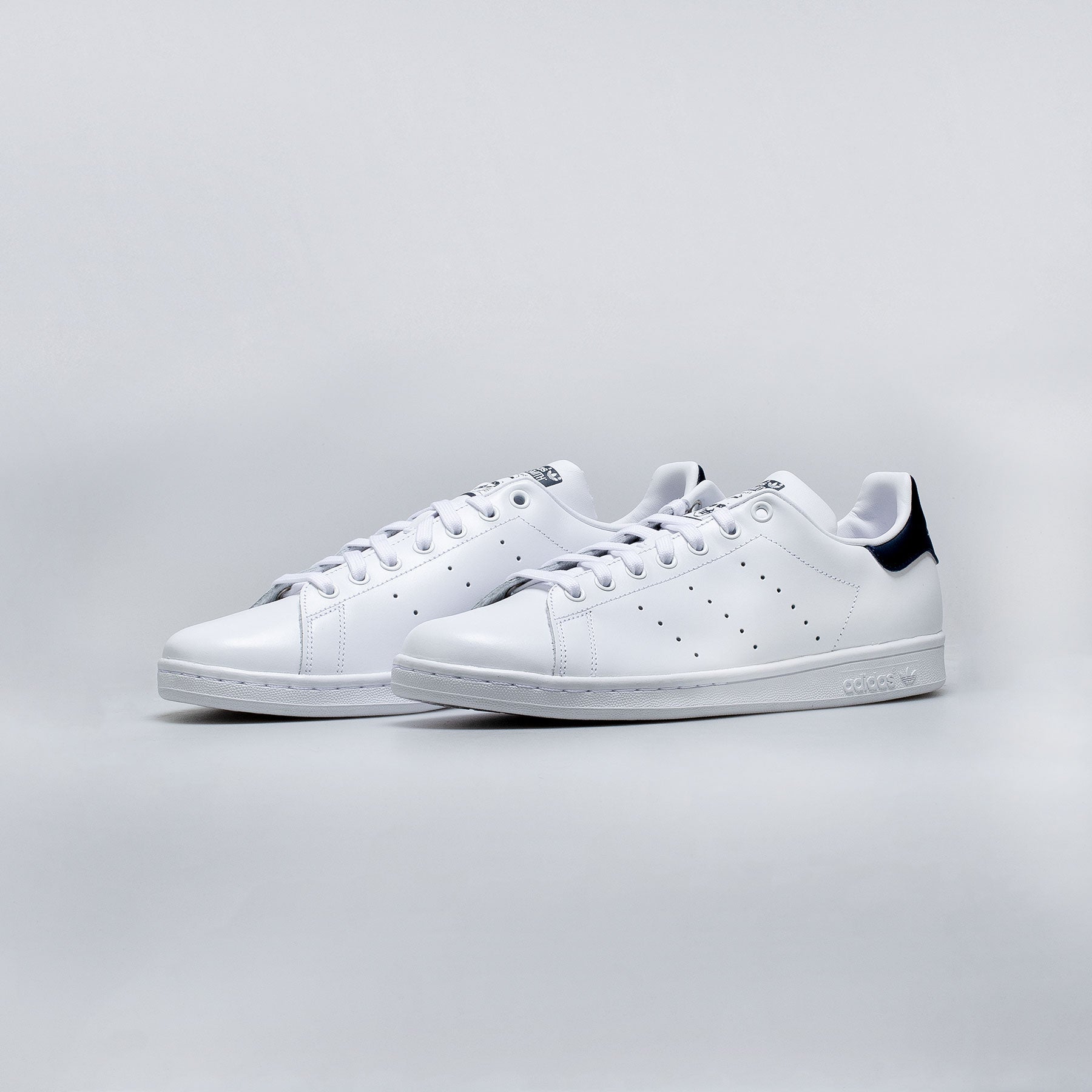 Stan Smith Mens Lifestyle Shoe - Core White/Running White/ New Navy、mySite、dreamappss