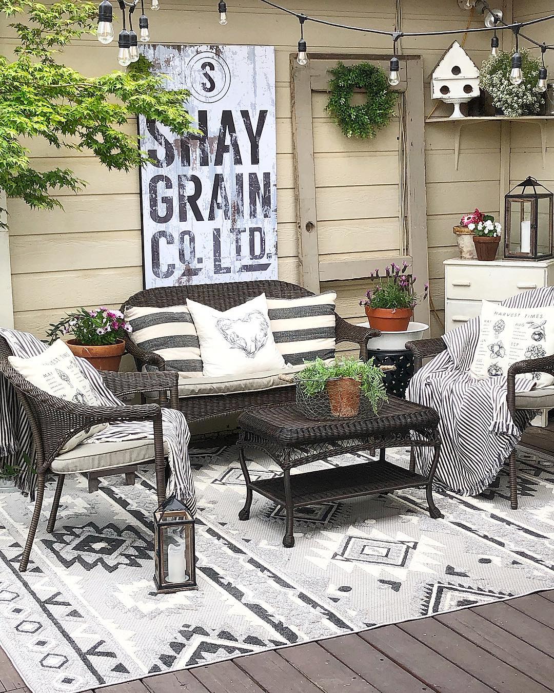 Mamba Grey Modern Indoor Outdoor Rug、mySite、gigharbornorthrealestate
