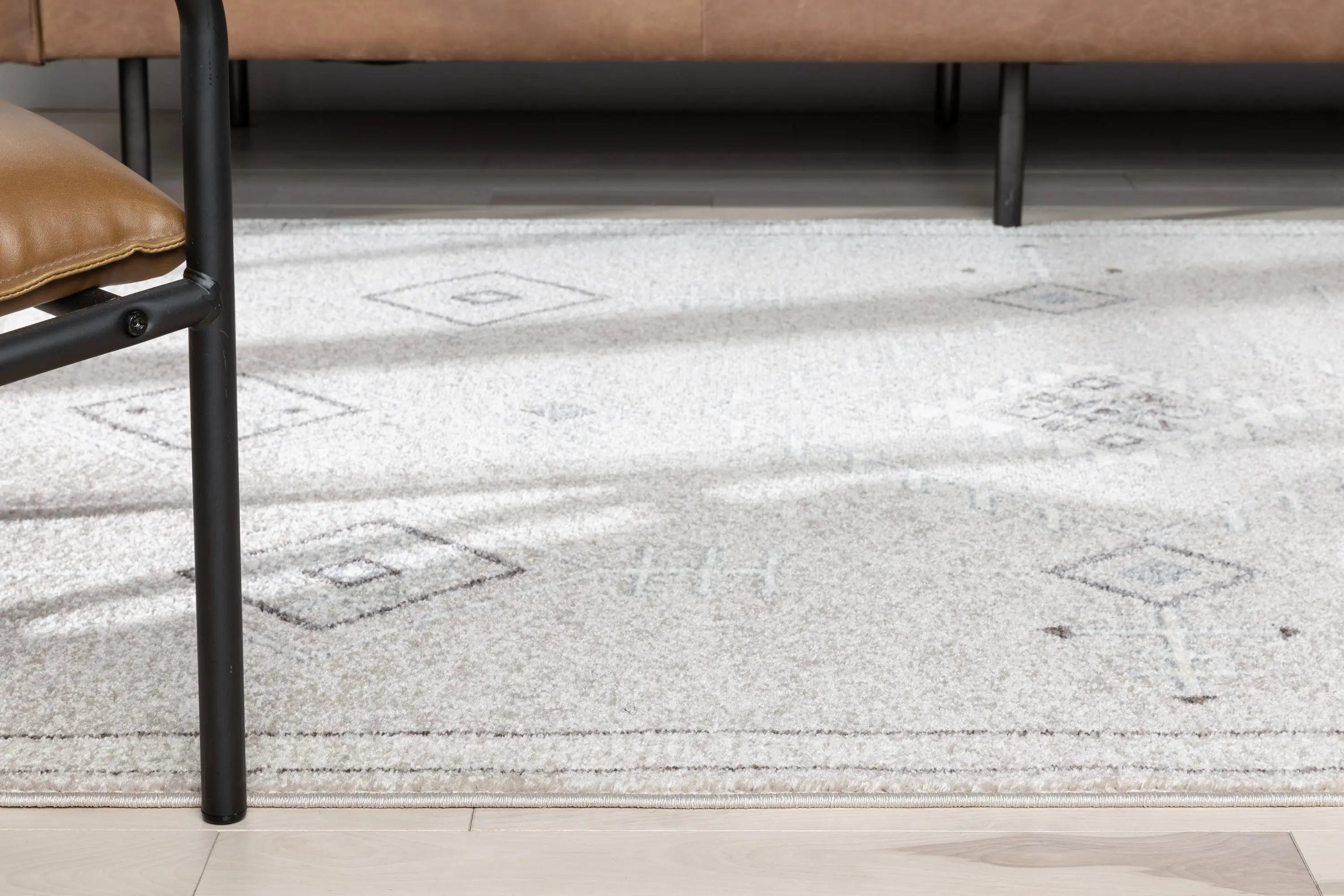 Azra Tribal Medallion Beige Rug、mySite、gigharbornorthrealestate