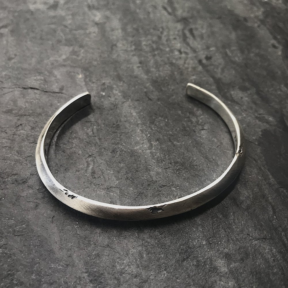  Cairo Cuff in Oxidized Silver、mySite、merchandisen