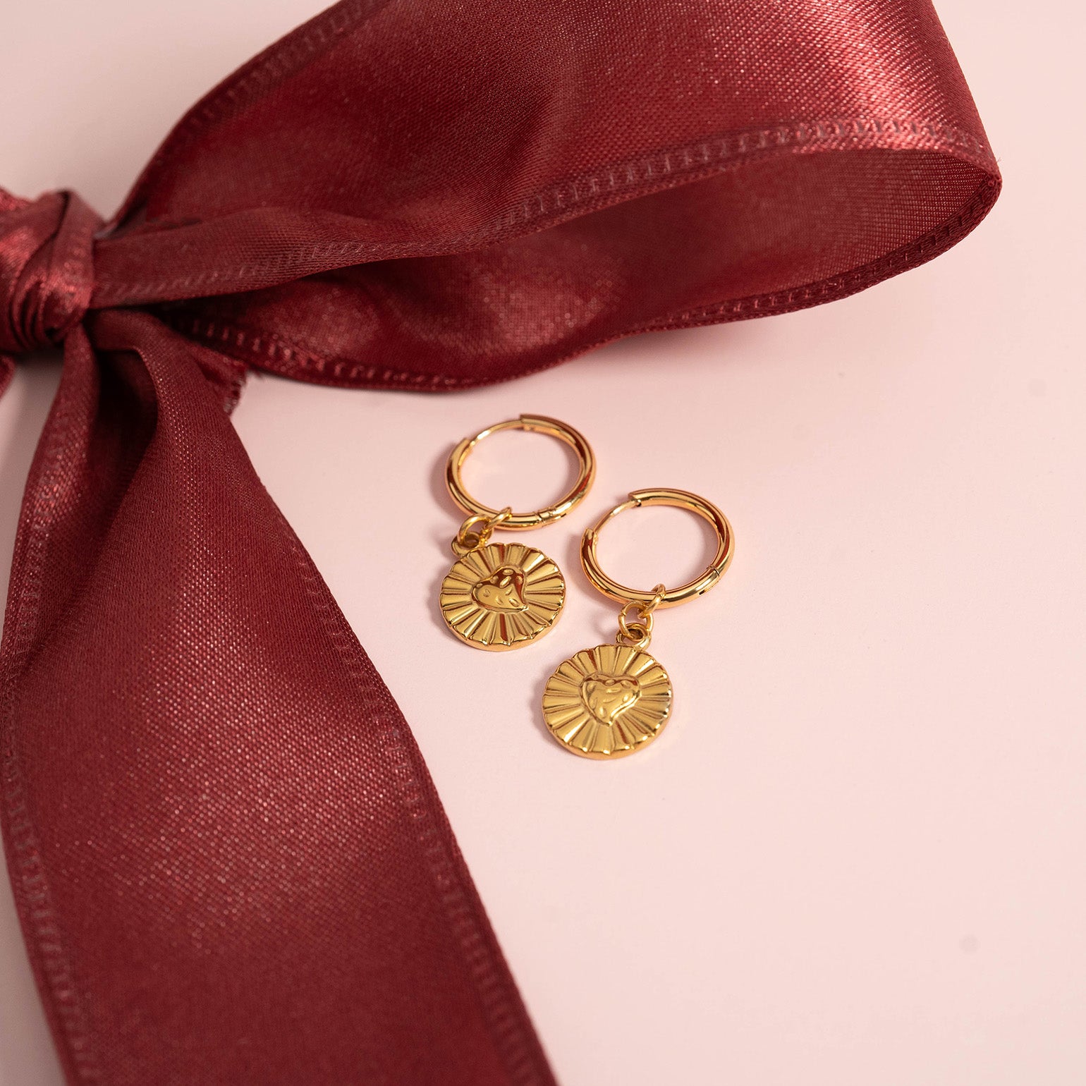 18K Gold PVD Sunburst Heart Huggie Earring / ERJ0083、mySite、dreamappss