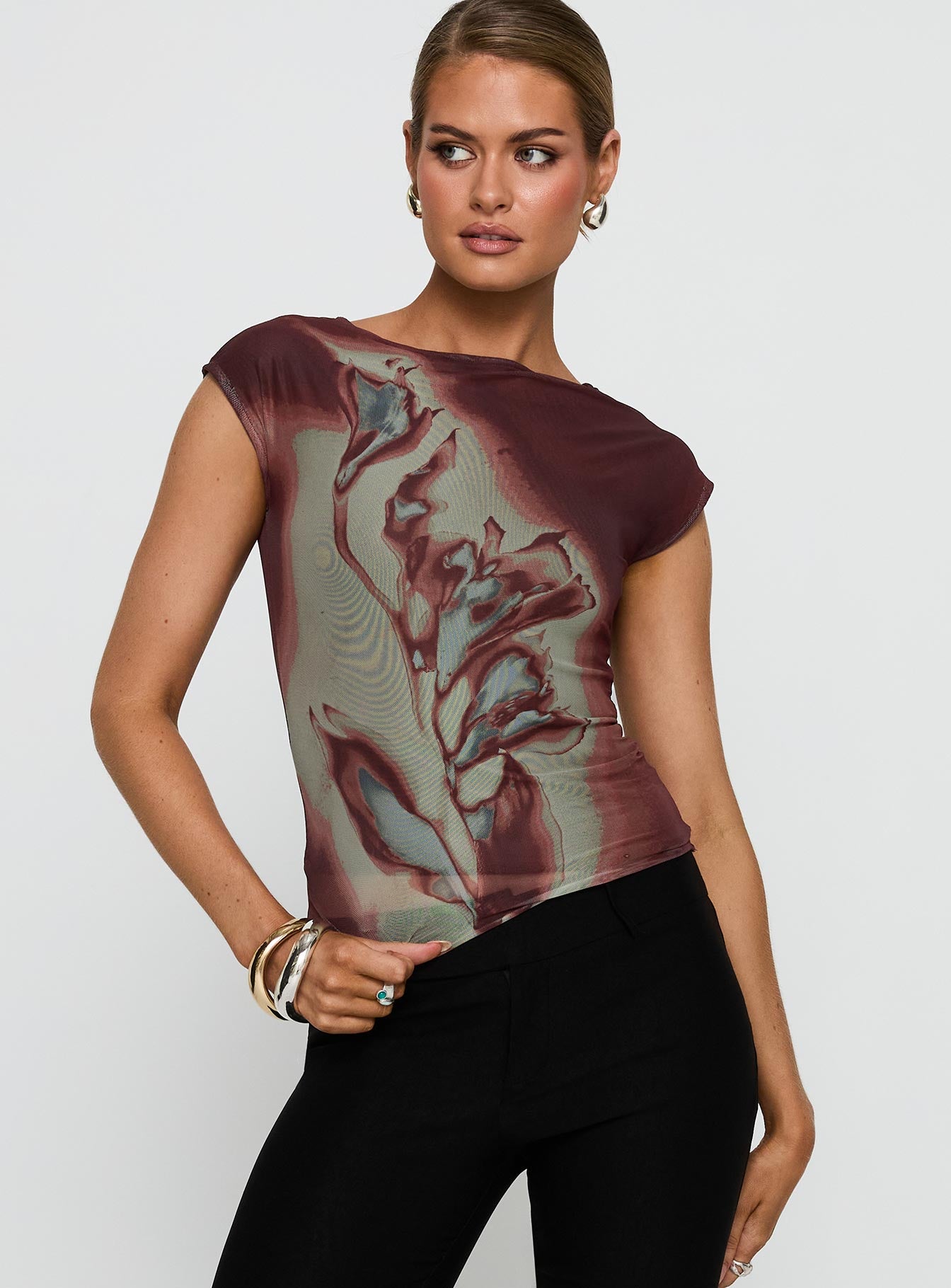 Nova Top Brown、mySite、solidvoid