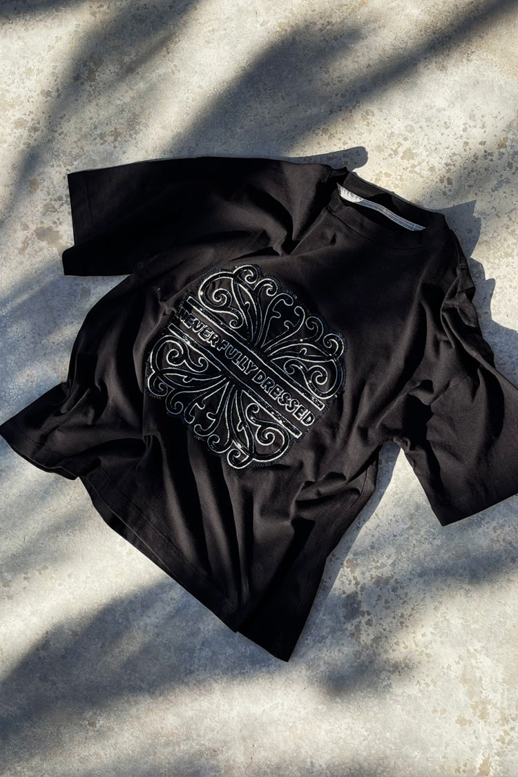 Black Beaded Logo T-shirt、mySite、solidvoid