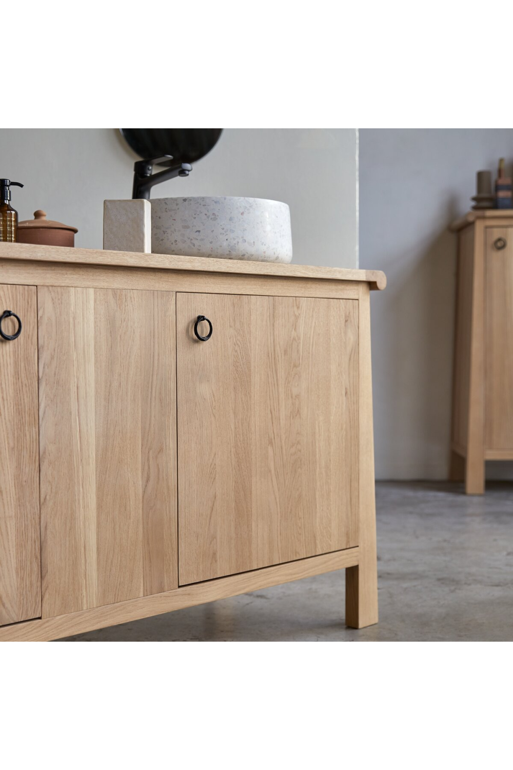 Solid Oak Vanity Unit | Tikamoon Volute、mySite、neckold