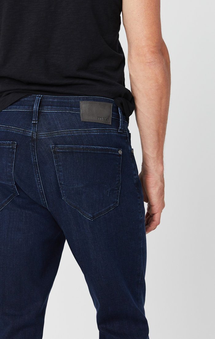 {product_title} - {shop_name}