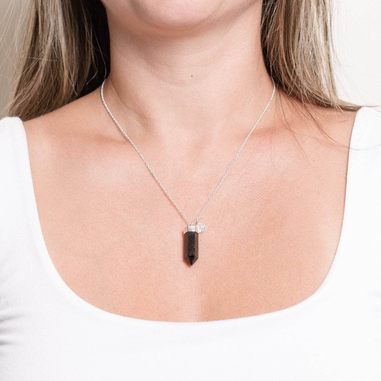 Black Tourmaline Crystal Point Necklace、mySite、hinf8tx79