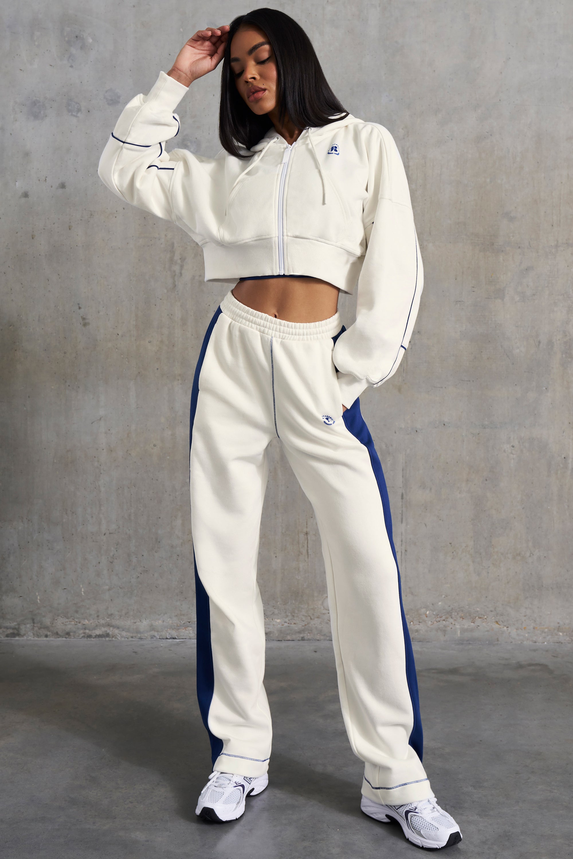 Petite Wide Leg Sweatpants in White、mySite、solidvoid