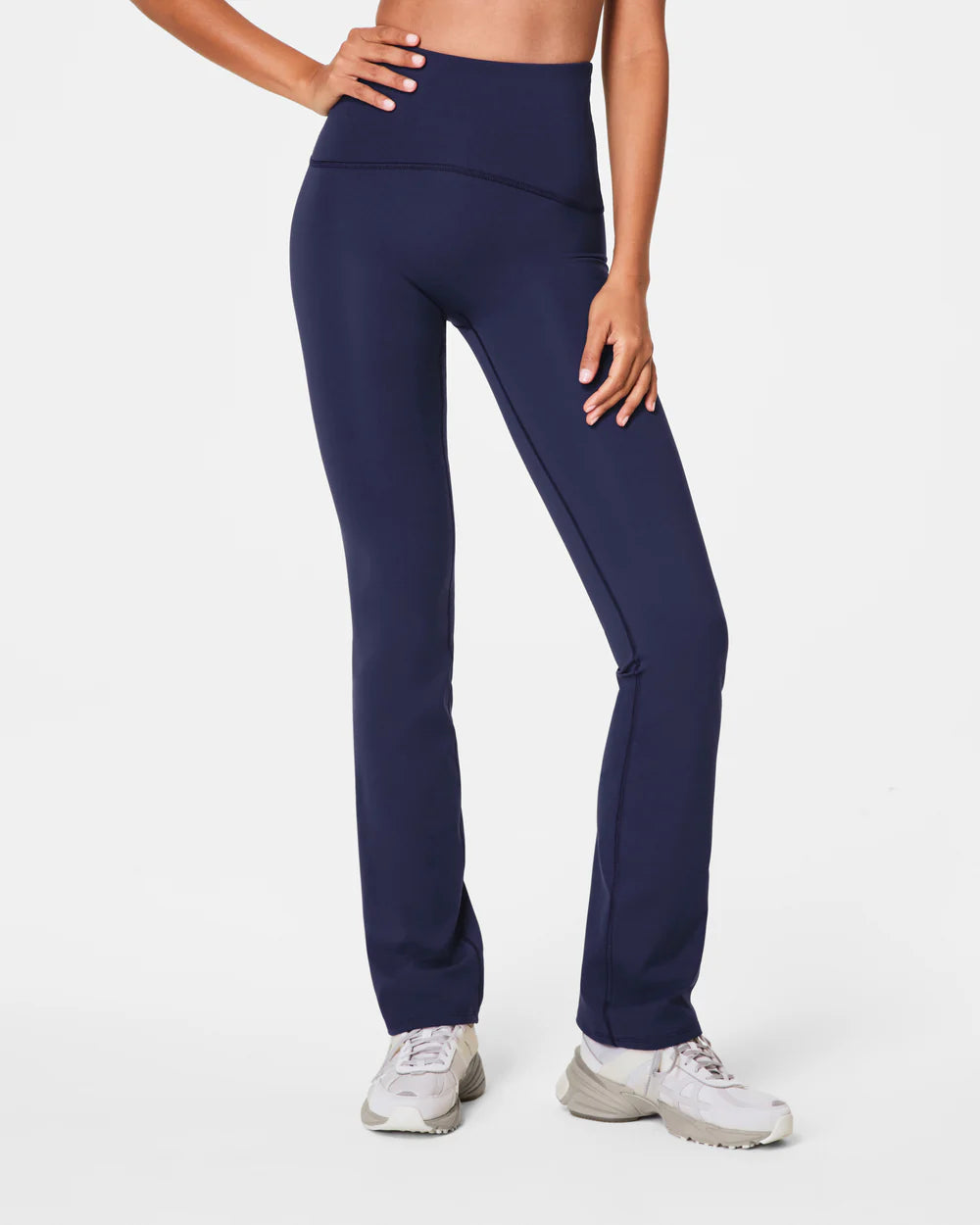 Spanx SPANXshape Booty Boost Flare Pant, Timeless Navy、mySite、noshort