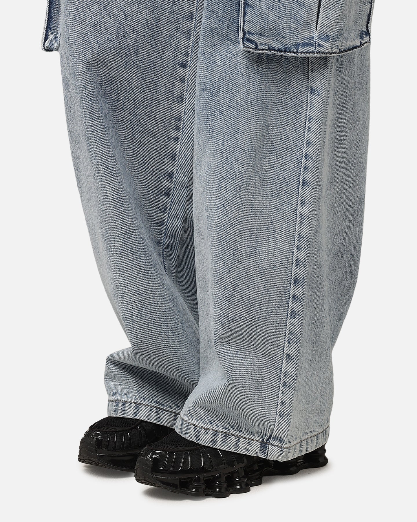 {product_title} - {shop_name}