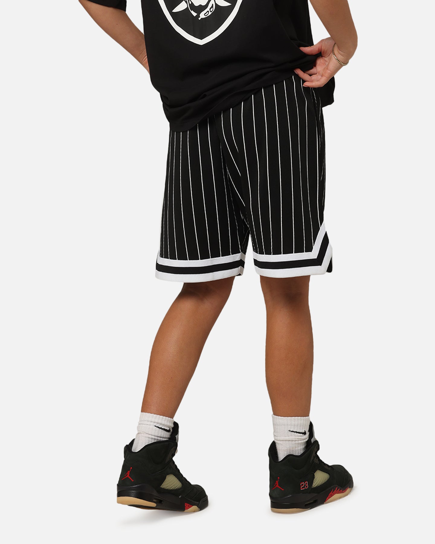 {product_title} - {shop_name}