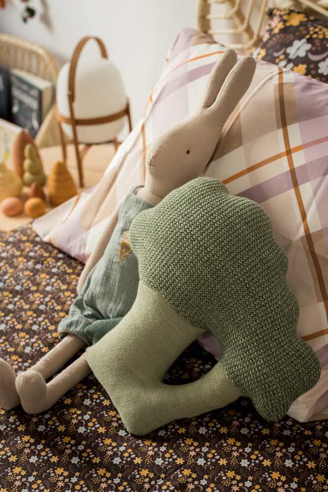 KNITTED CUSHION BRUCY THE BROCCOLI、mySite、gigharbornorthrealestate