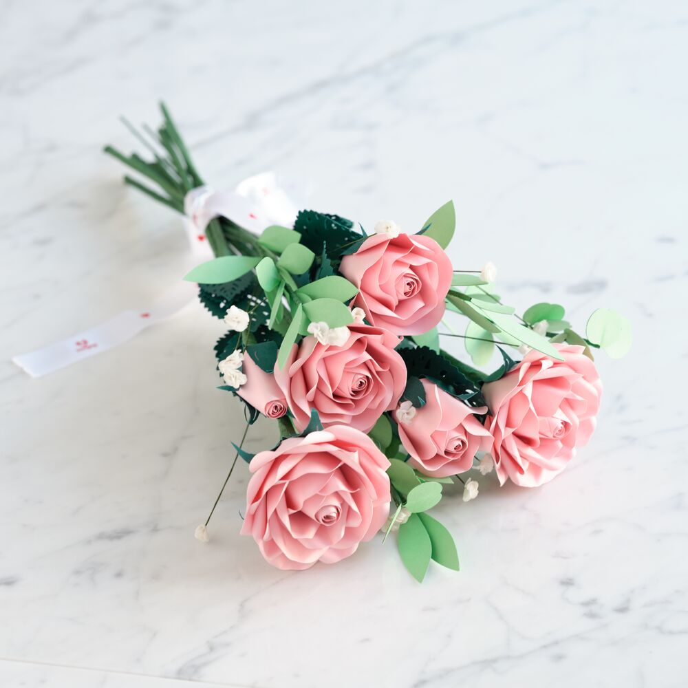 Handcrafted Paper Flowers: Pink Roses (6 Stems) with Monarch Butterfly Pop-Up Card、mySite、solidvoid
