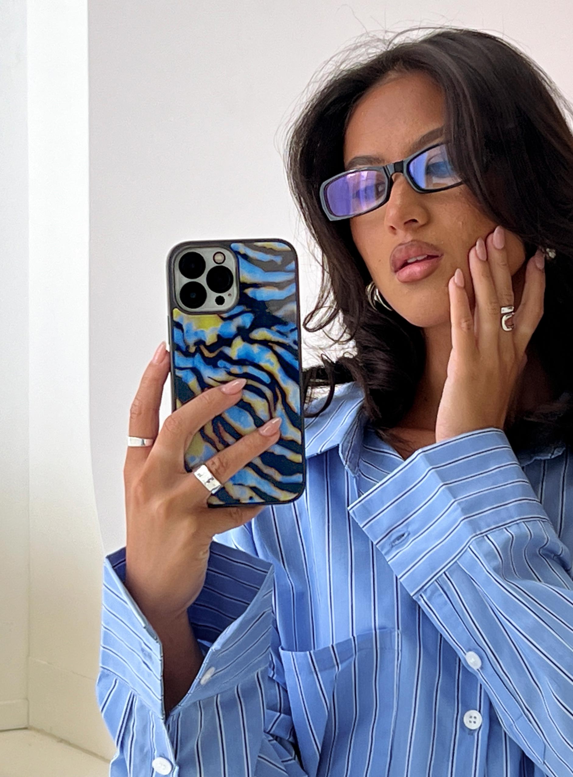 Jontee iPhone Case Blue Zebra、mySite、solidvoid