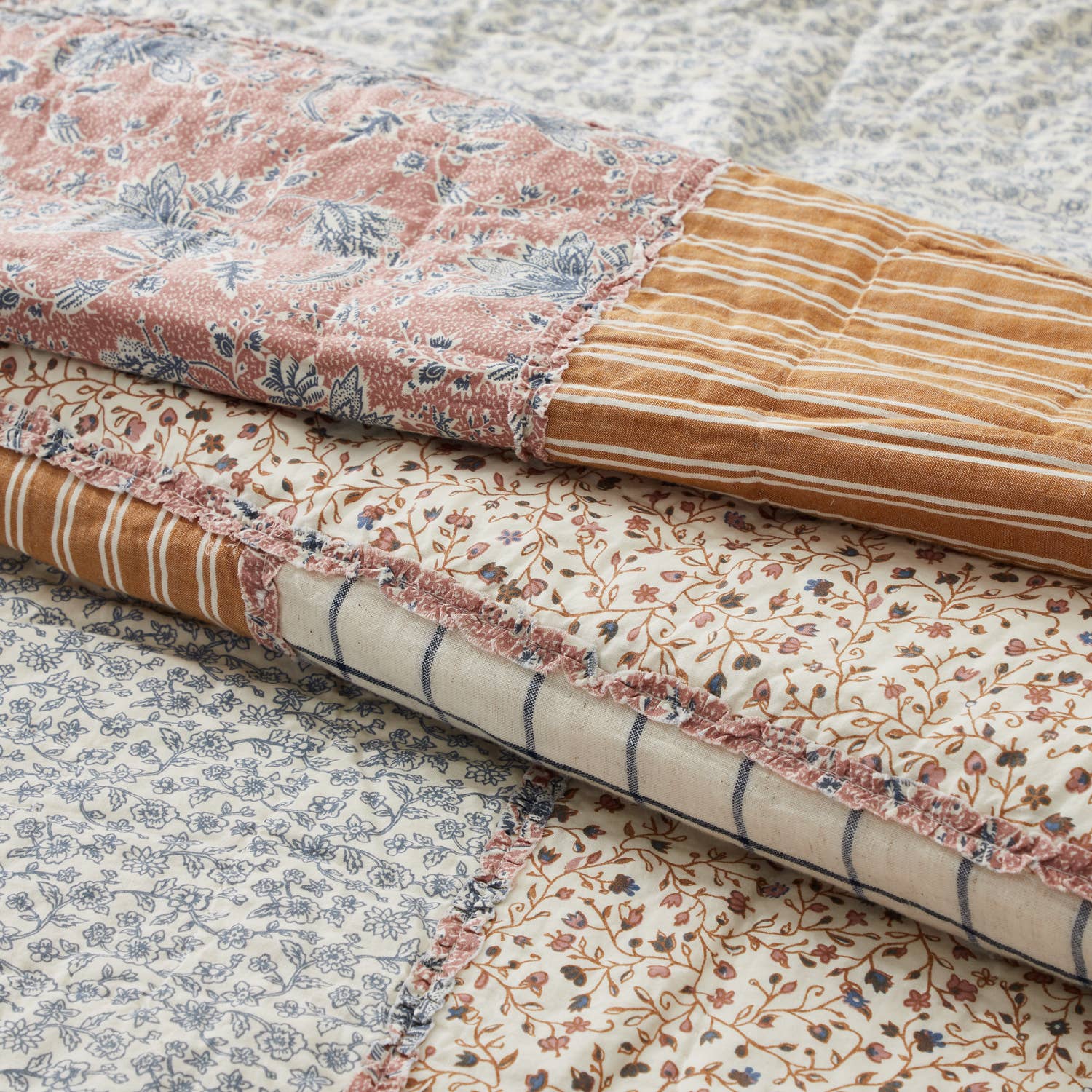 VHC Brands - Kaila King Quilt 105Wx95L、mySite、g9winljtr