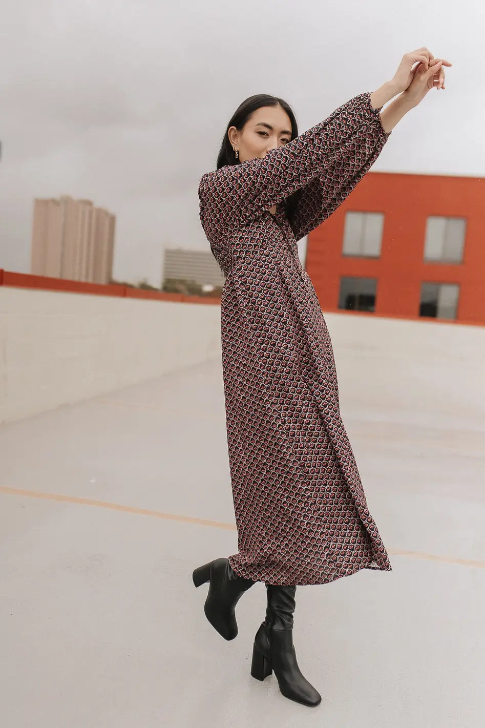 {product_title} - {shop_name}