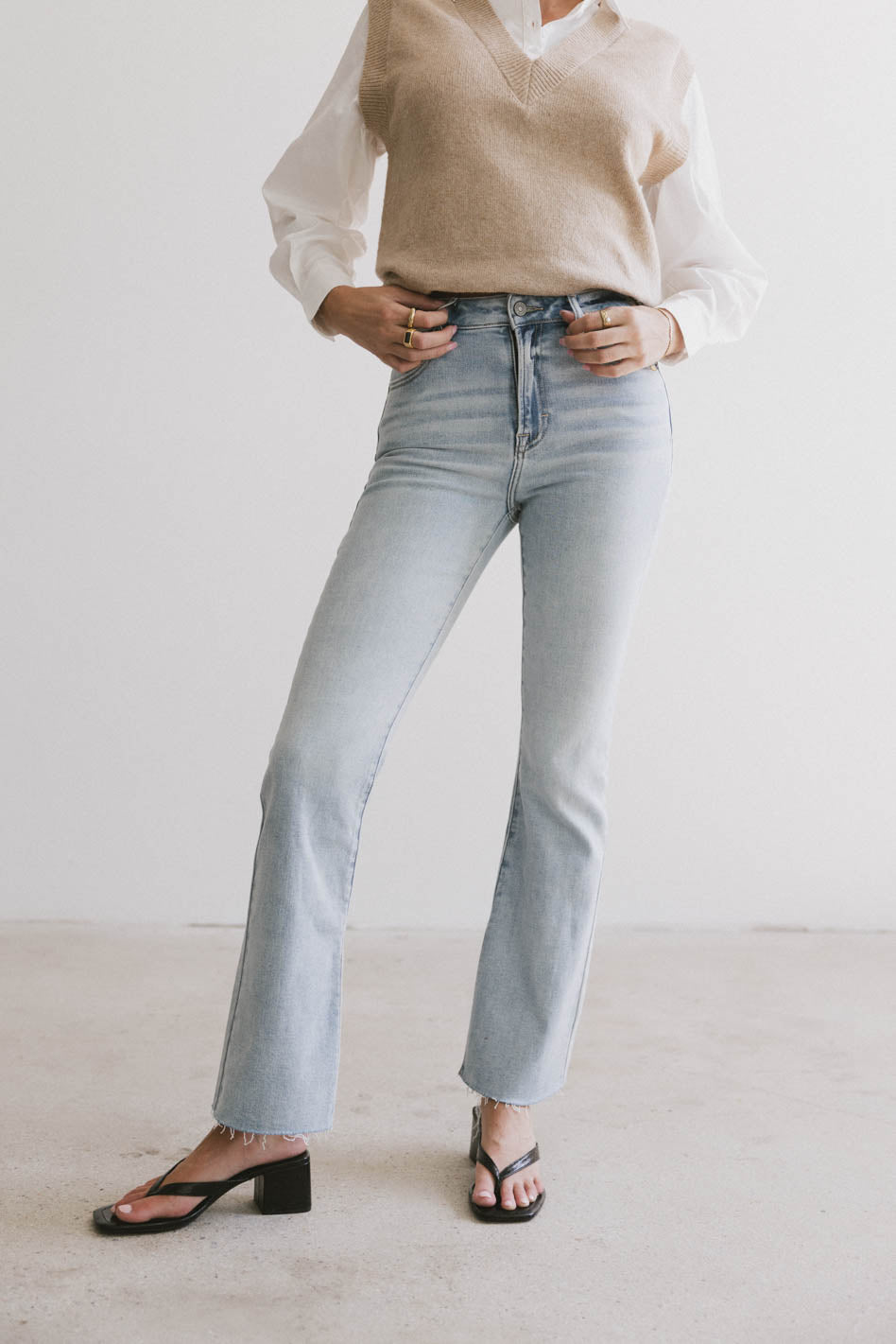  Ryan Bootcut Jeans in Light Wash - FINAL SALE、mySite、merchandisen