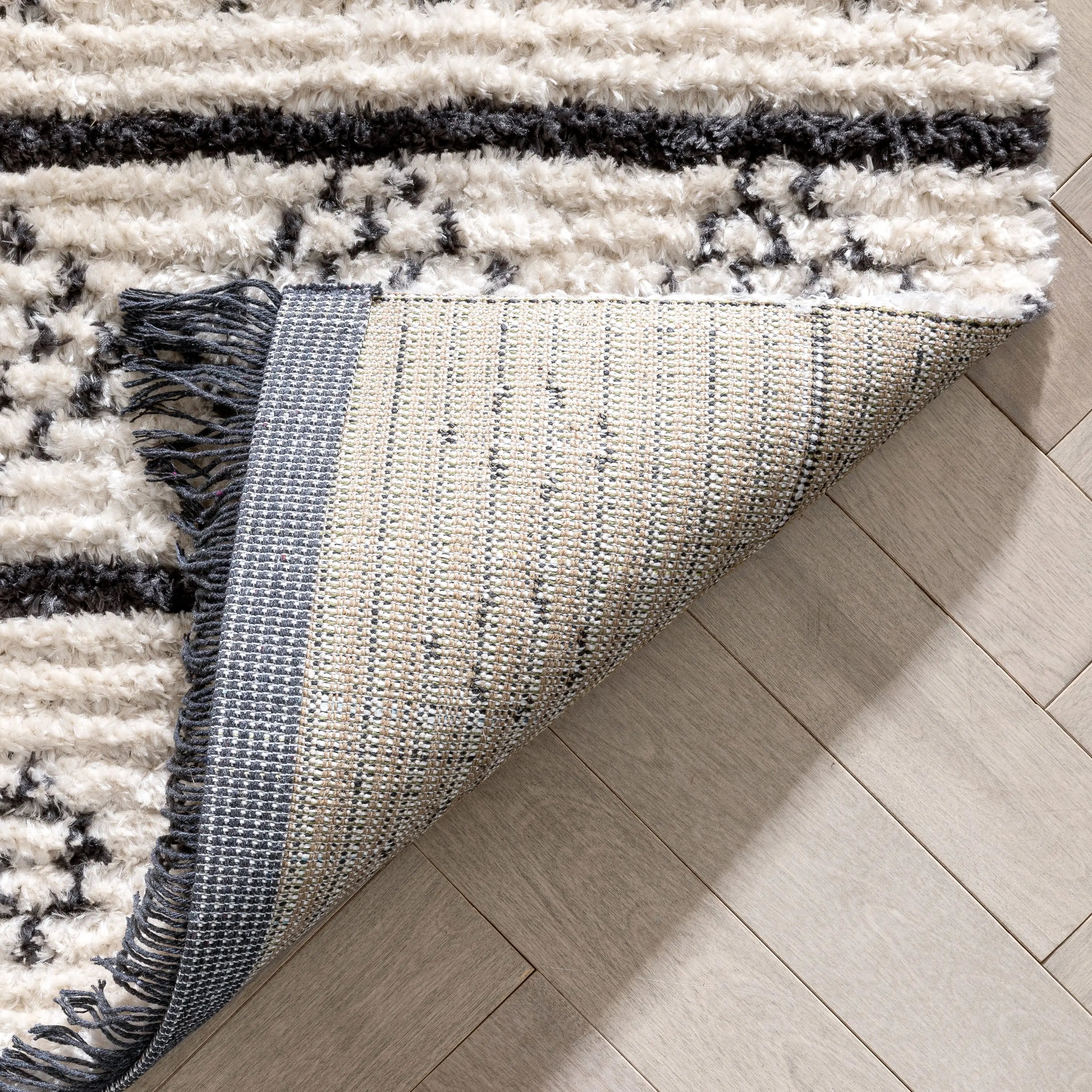 Odina Tribal Diamond Lattice Pattern Grey High-Low Textured Pile Rug、mySite、gigharbornorthrealestate
