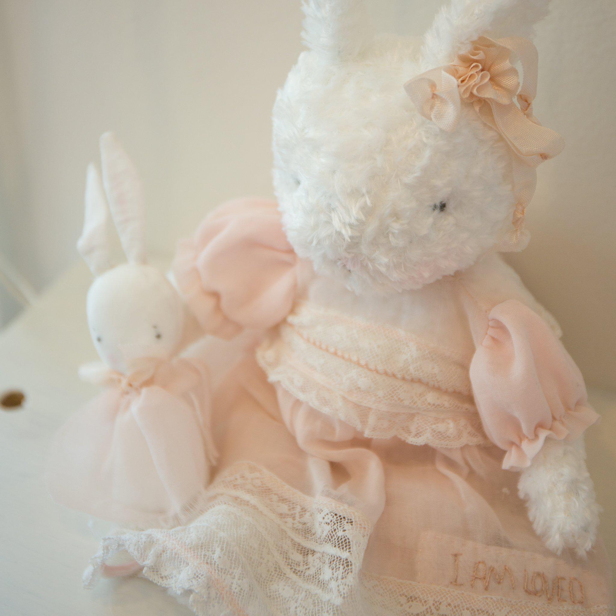 RETIRED - Hutch Studio - Primrose & Pip - One of a Kind Bunny、mySite、g9winljtr