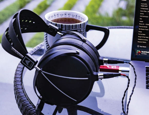 Headphone-Zone-Audeze-LCD2-Closed-Back