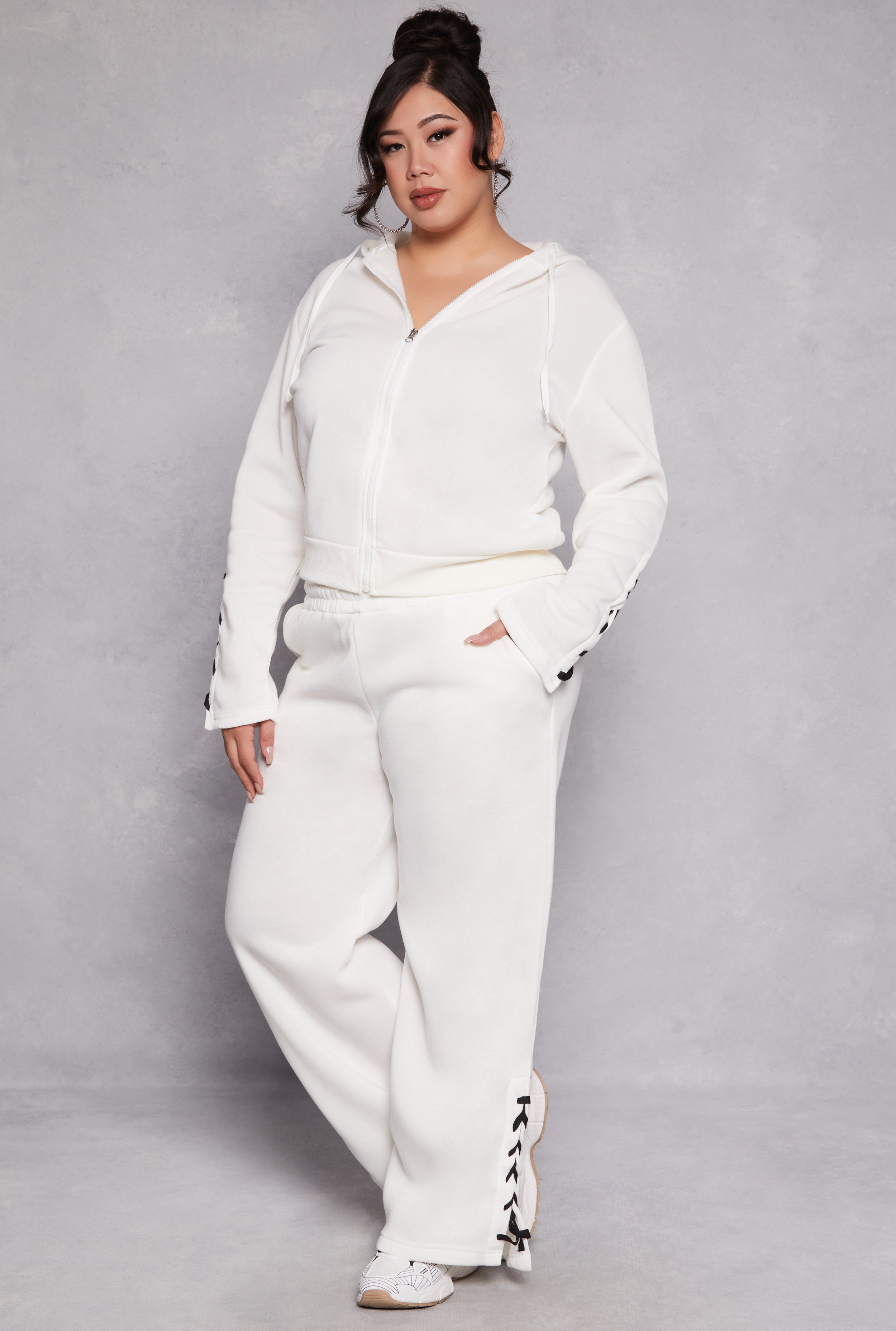 Plus Size Lace Up Sleeve Hooded Sweatshirt、mySite、camillekostekn