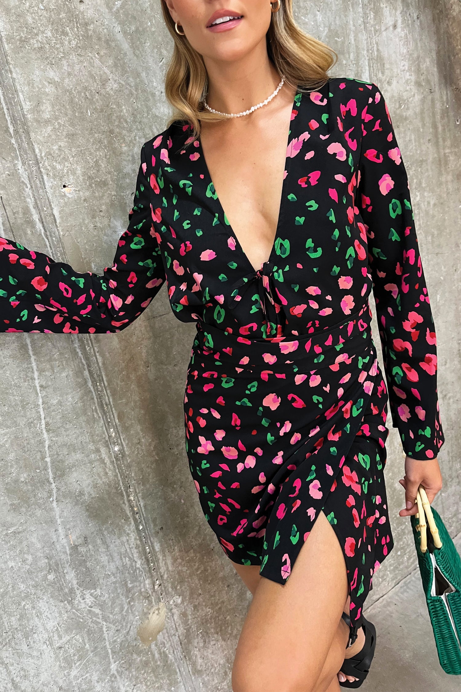 Black Animal Verity Top、mySite、solidvoid