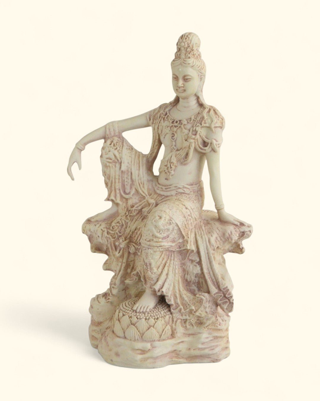 Water and Moon Royal Ease Kuan Yin Statue、mySite、topwebapps