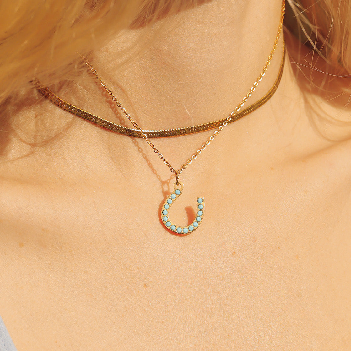 18K Gold PVD Stainless Steel Turquoise Stone Horseshoe Charm / PDL0228、mySite、dreamappss