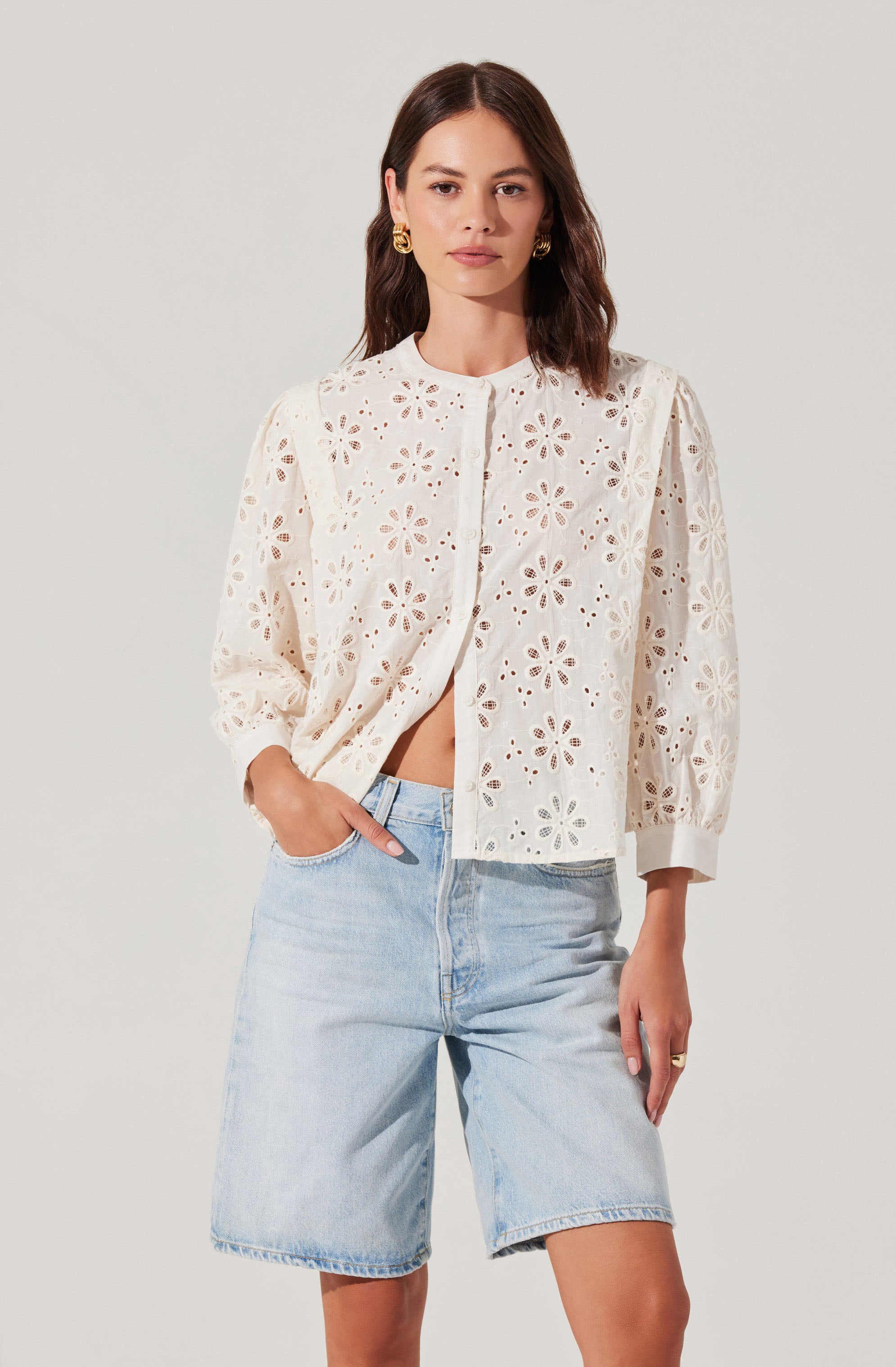 Savanna Eyelet Button Up Top、mySite、solidvoid