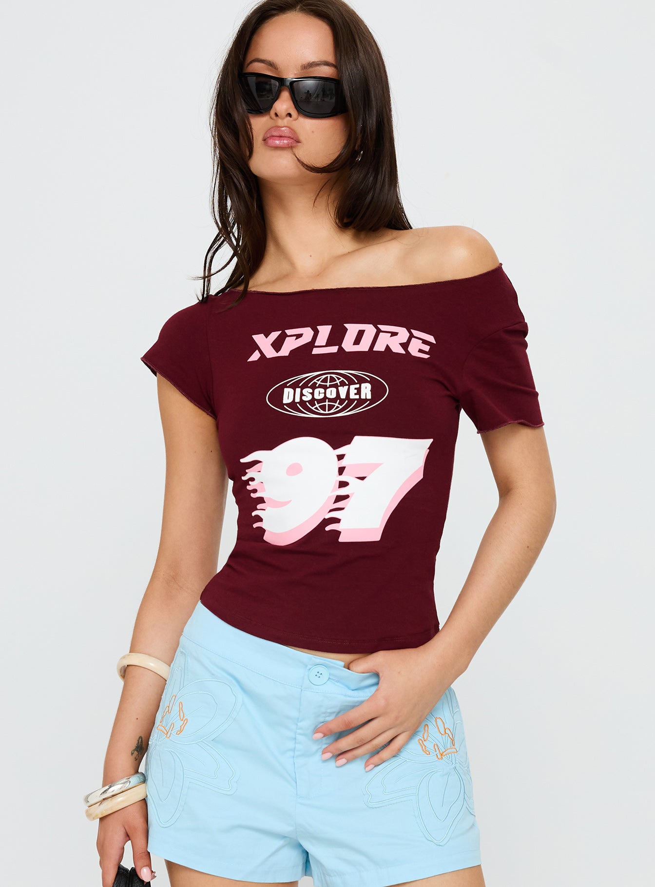 Xplore 97 Off Shoulder Graphic Top Burgundy、mySite、solidvoid