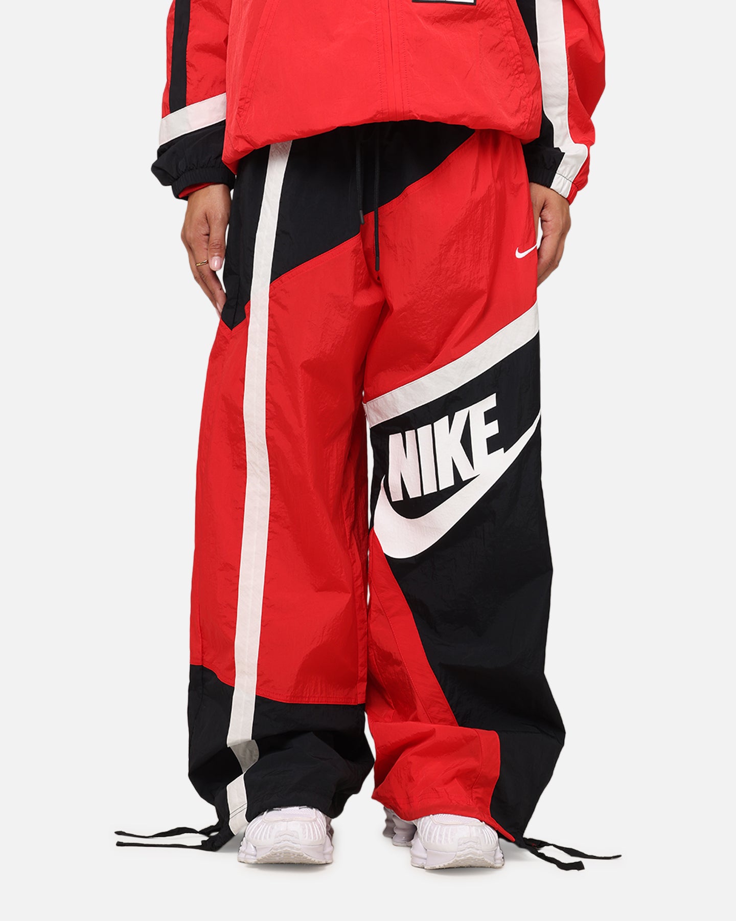 Nike Women's Sportswear Mid-Rise Street Woven Open-Hem Pants University Red/Black/Sail、mySite、zt4zffjzw